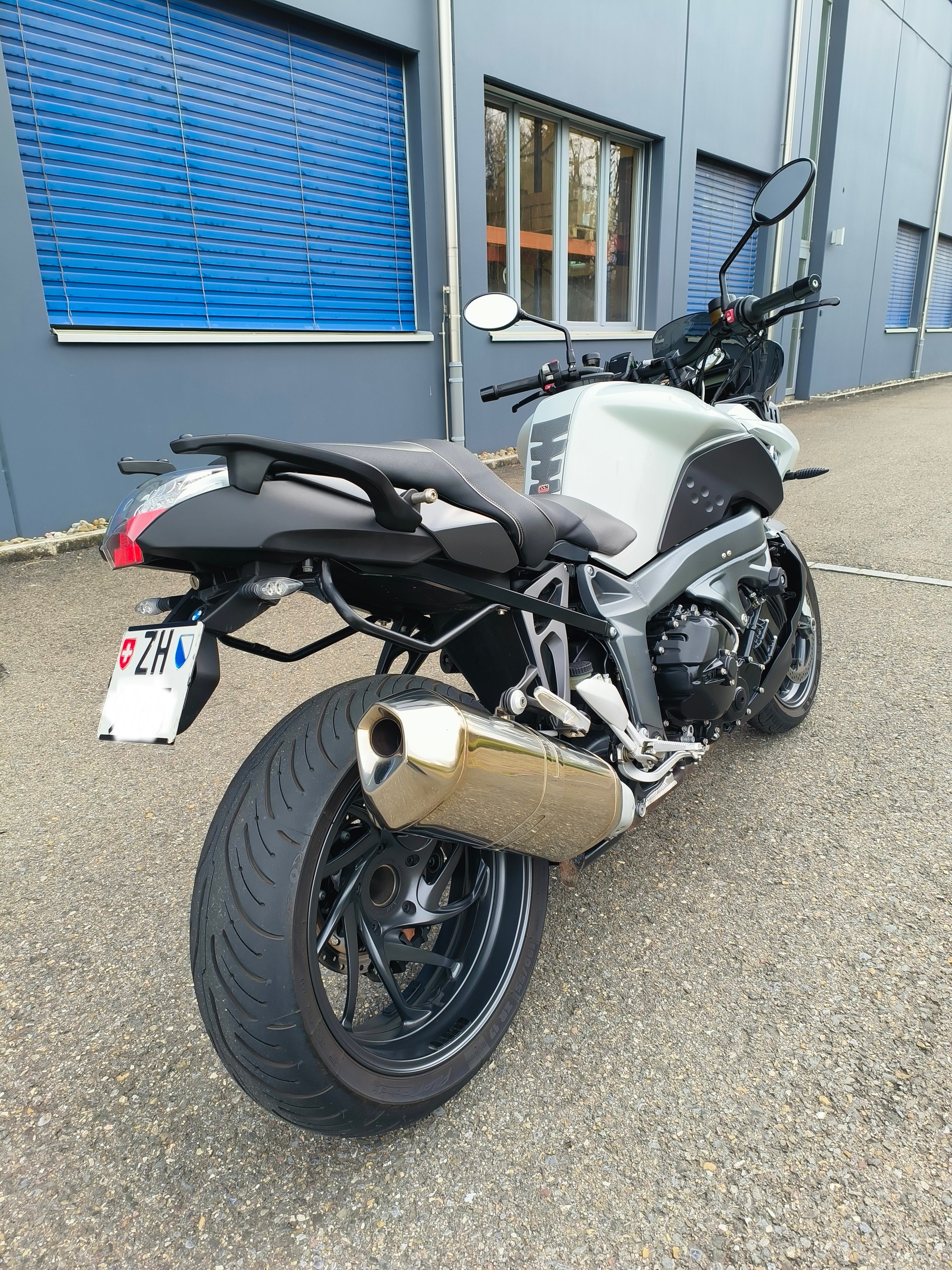 BMW K 1300 R-image-2