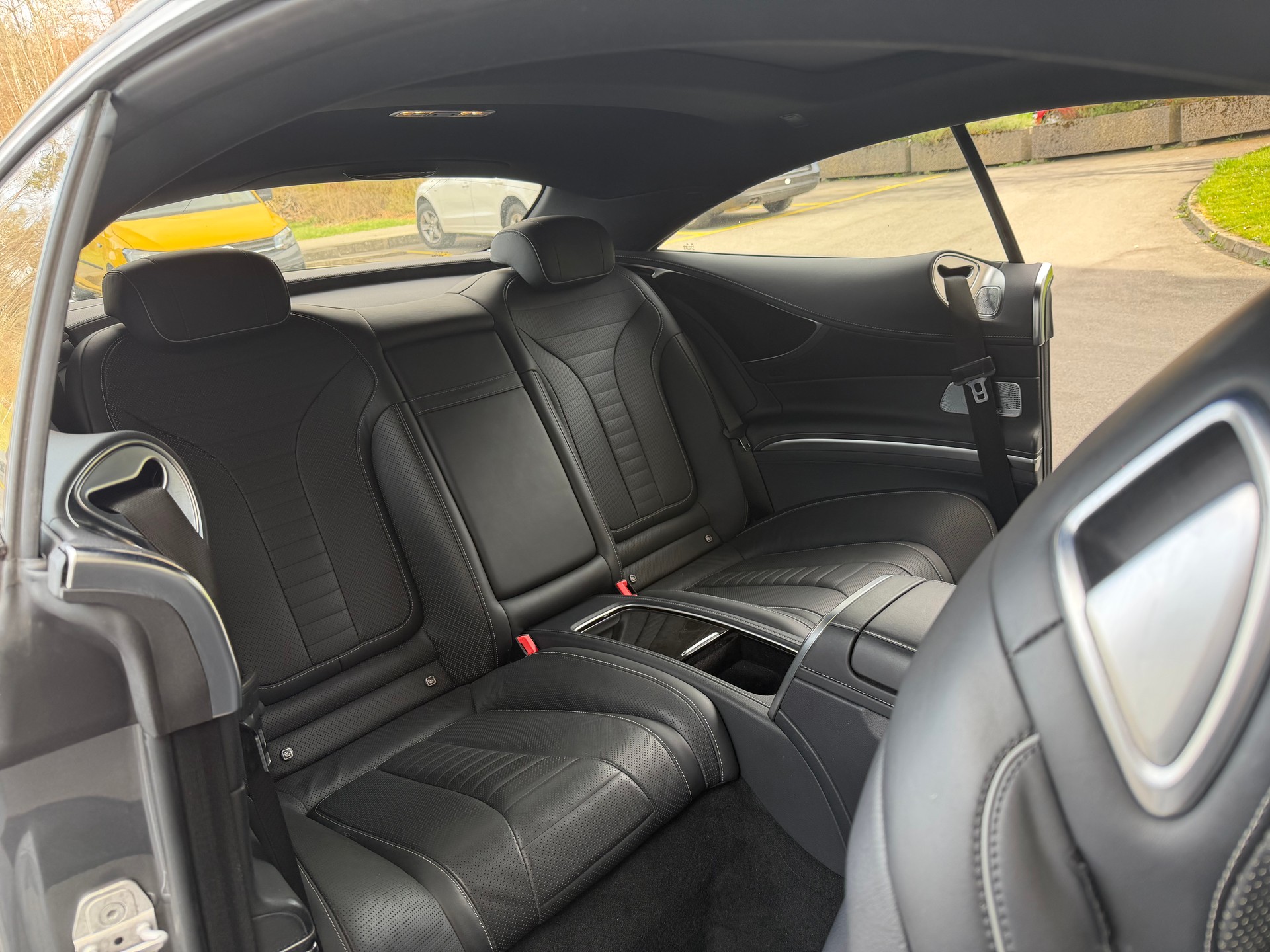 MERCEDES-BENZ S 400 Coupé 4Matic 7G-Tronic-image-4