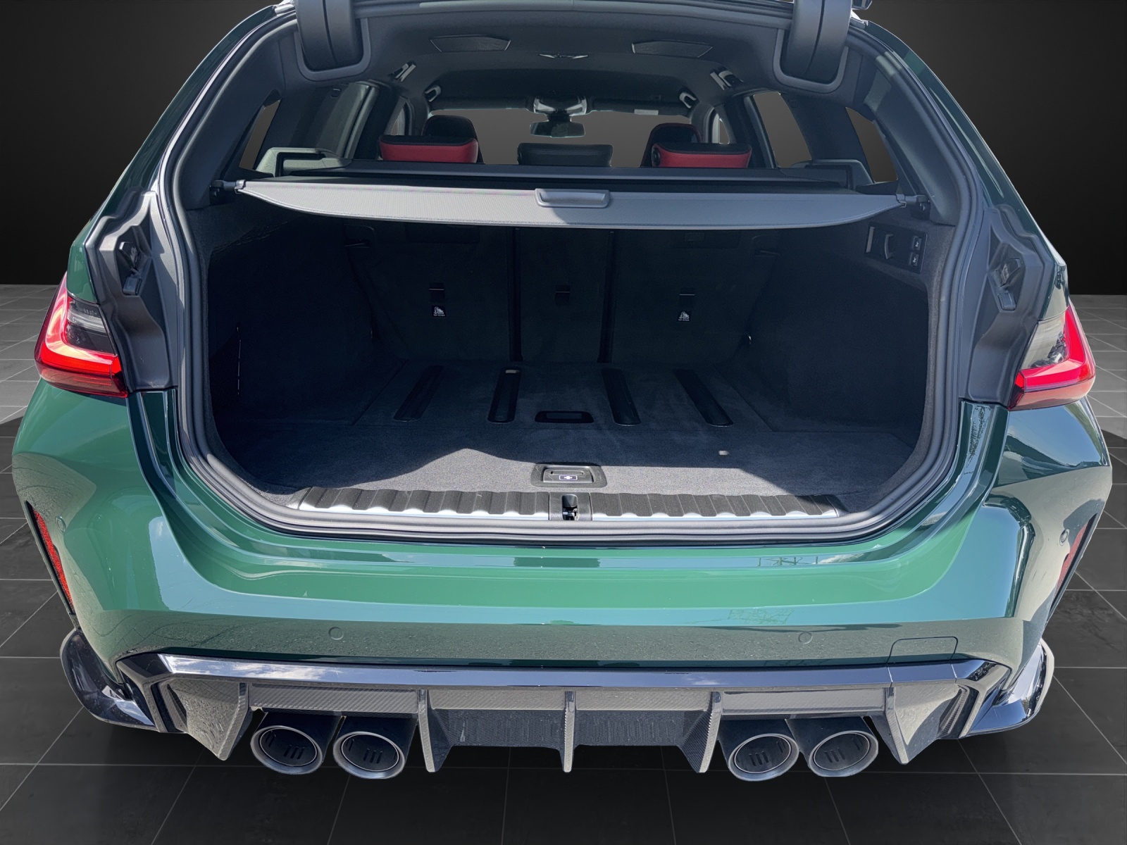 BMW M3 CS Touring xDrive-image-12