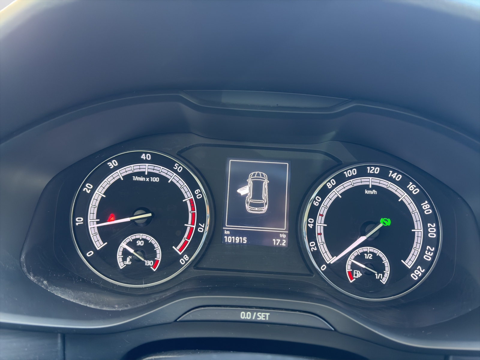 SKODA Kodiaq 2.0 TSI Ambition DSG-image-12