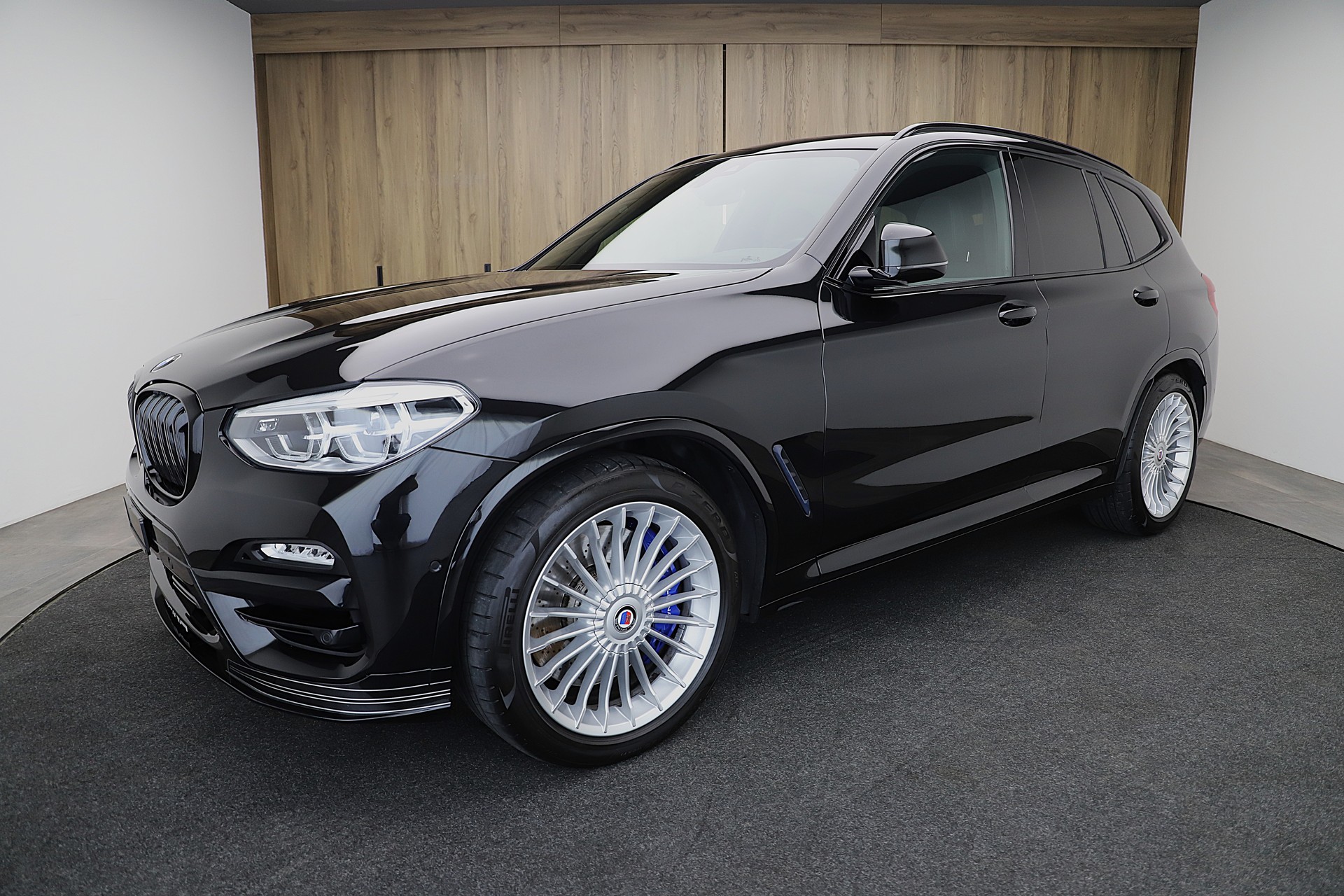 BMW-ALPINA XD3 Switch-Tronic ganz in schwarz