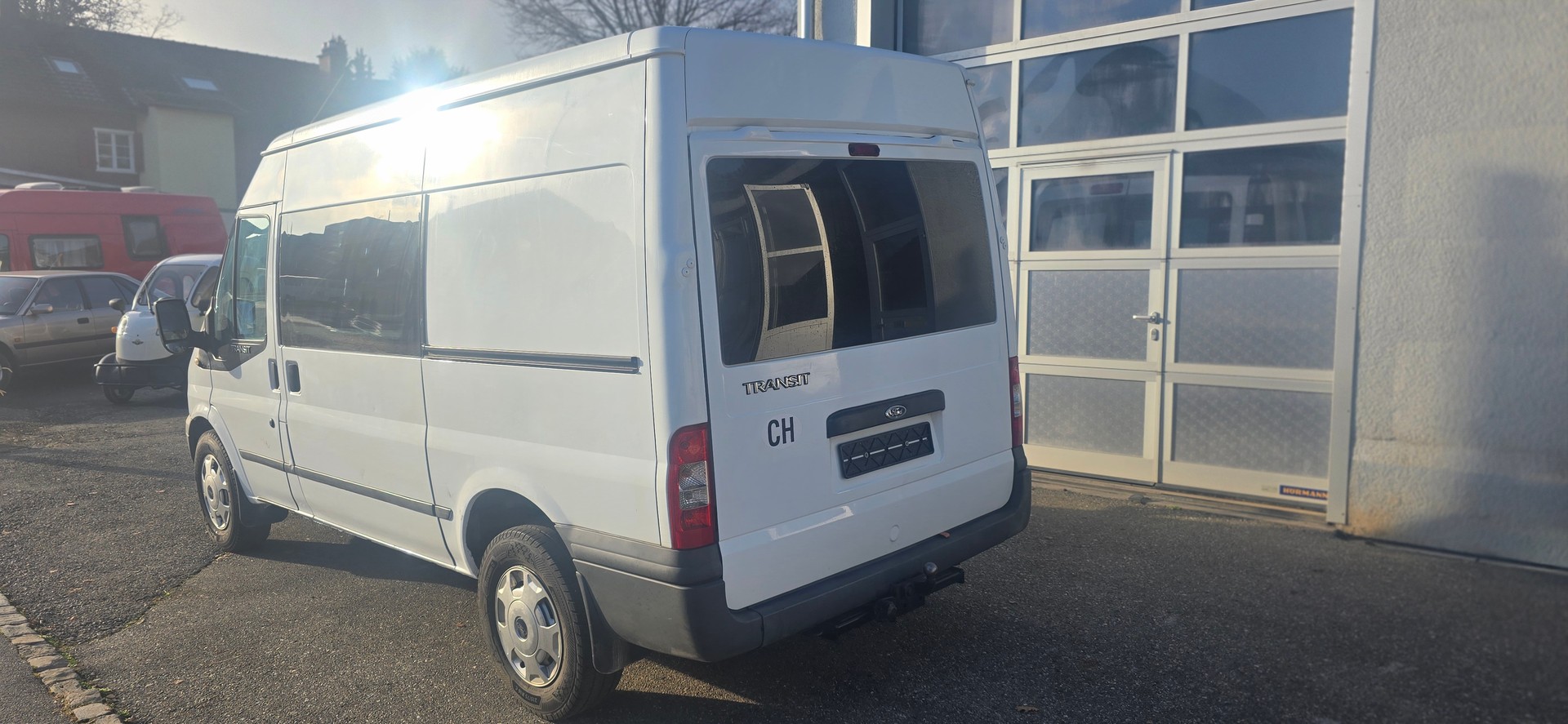 FORD Transit 2.4TDCi 350LTrend-image-1
