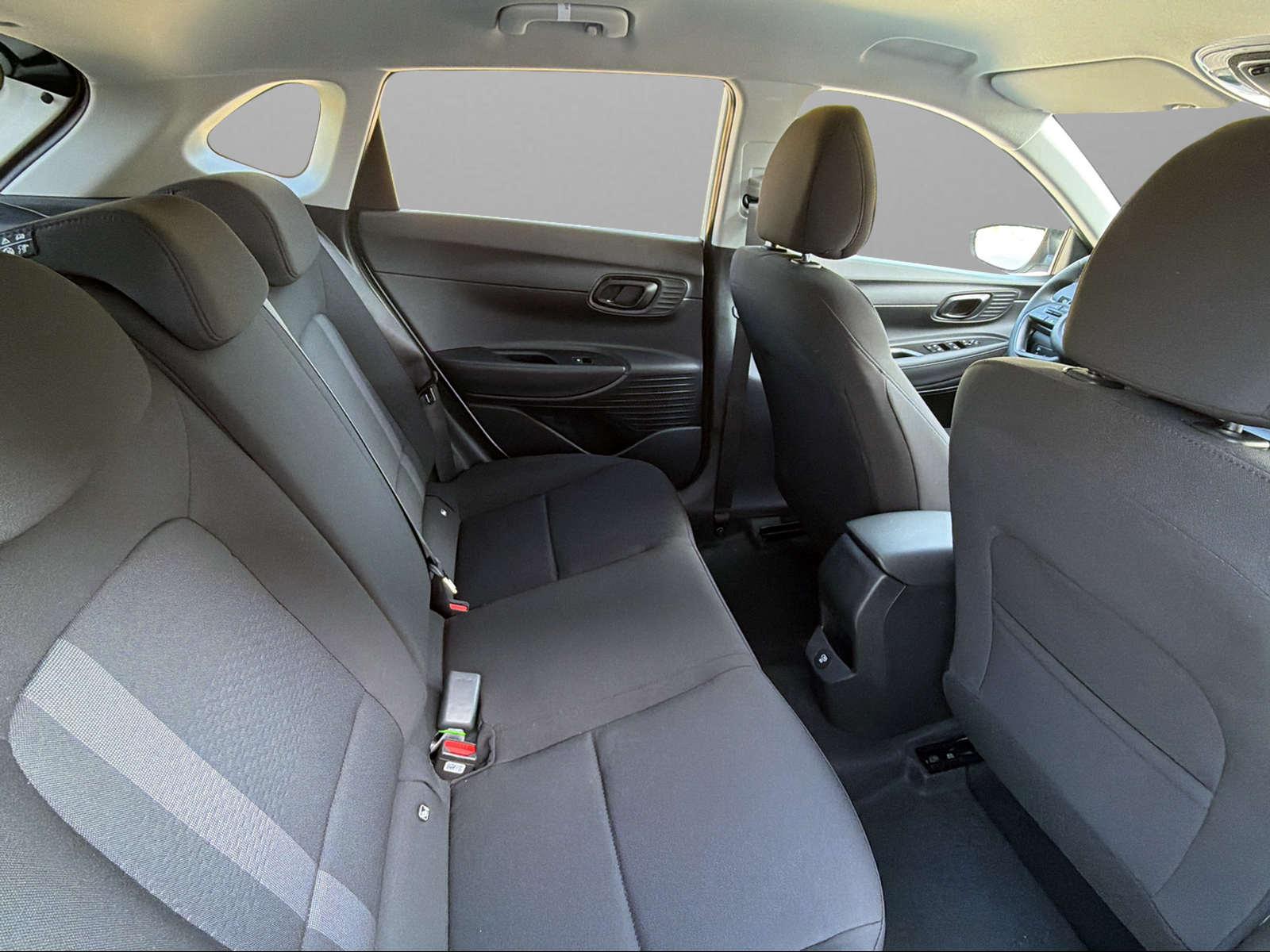 HYUNDAI i20 1.0 T-GDi Amplia-image-8