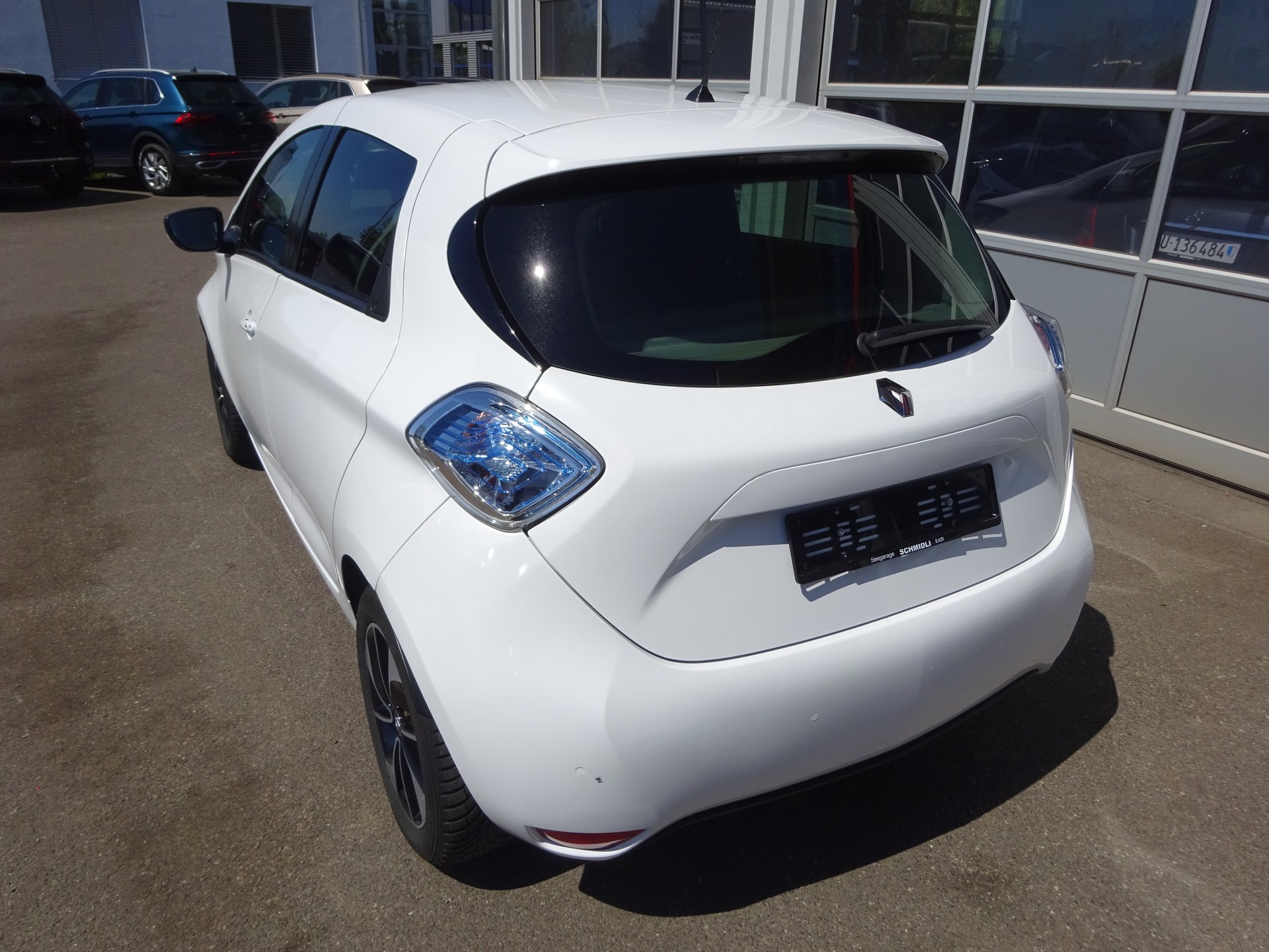 RENAULT Zoe Iconic R110 (incl. Batterie)-image-1