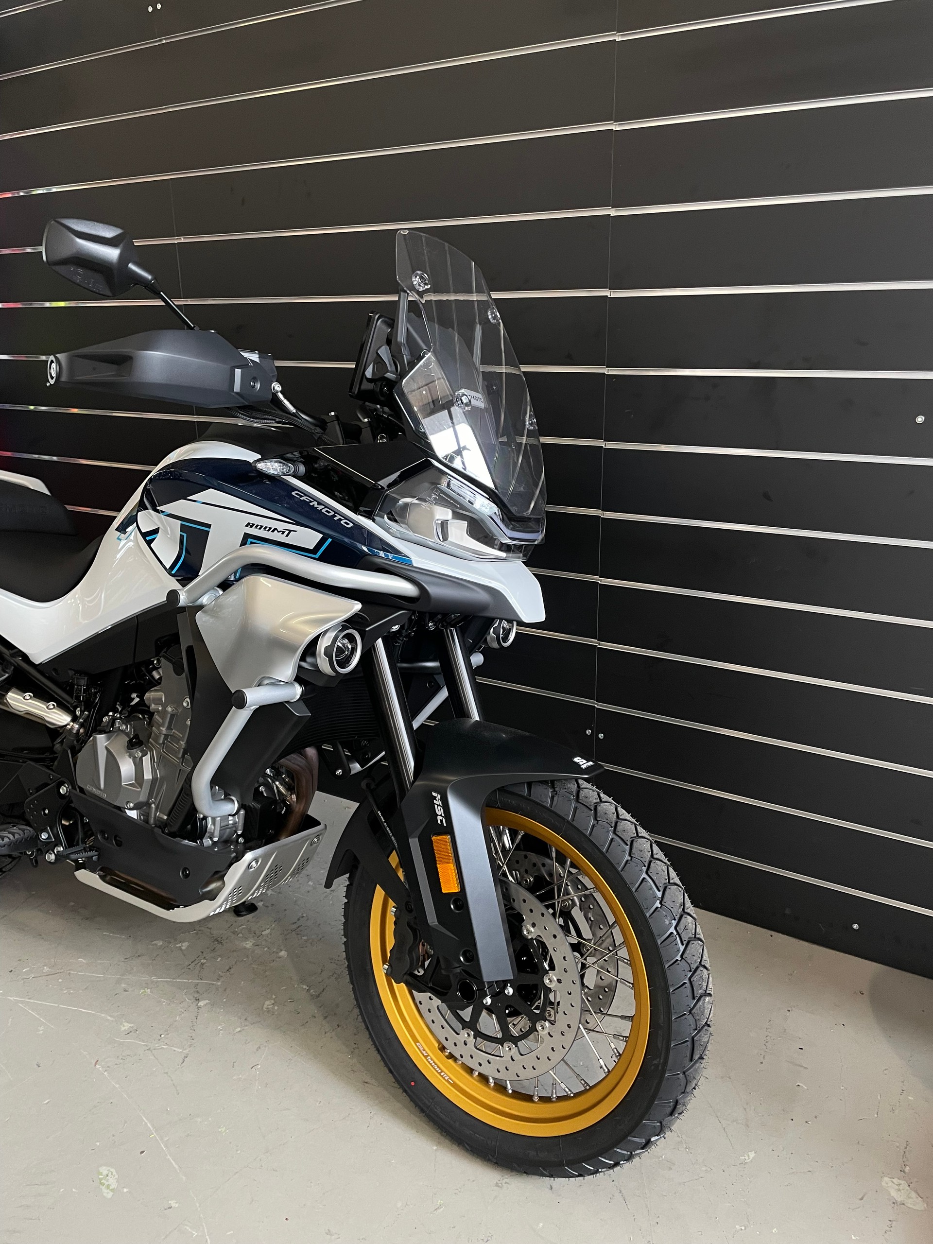 CF MOTO 800 MT Explore-showroom-element-2