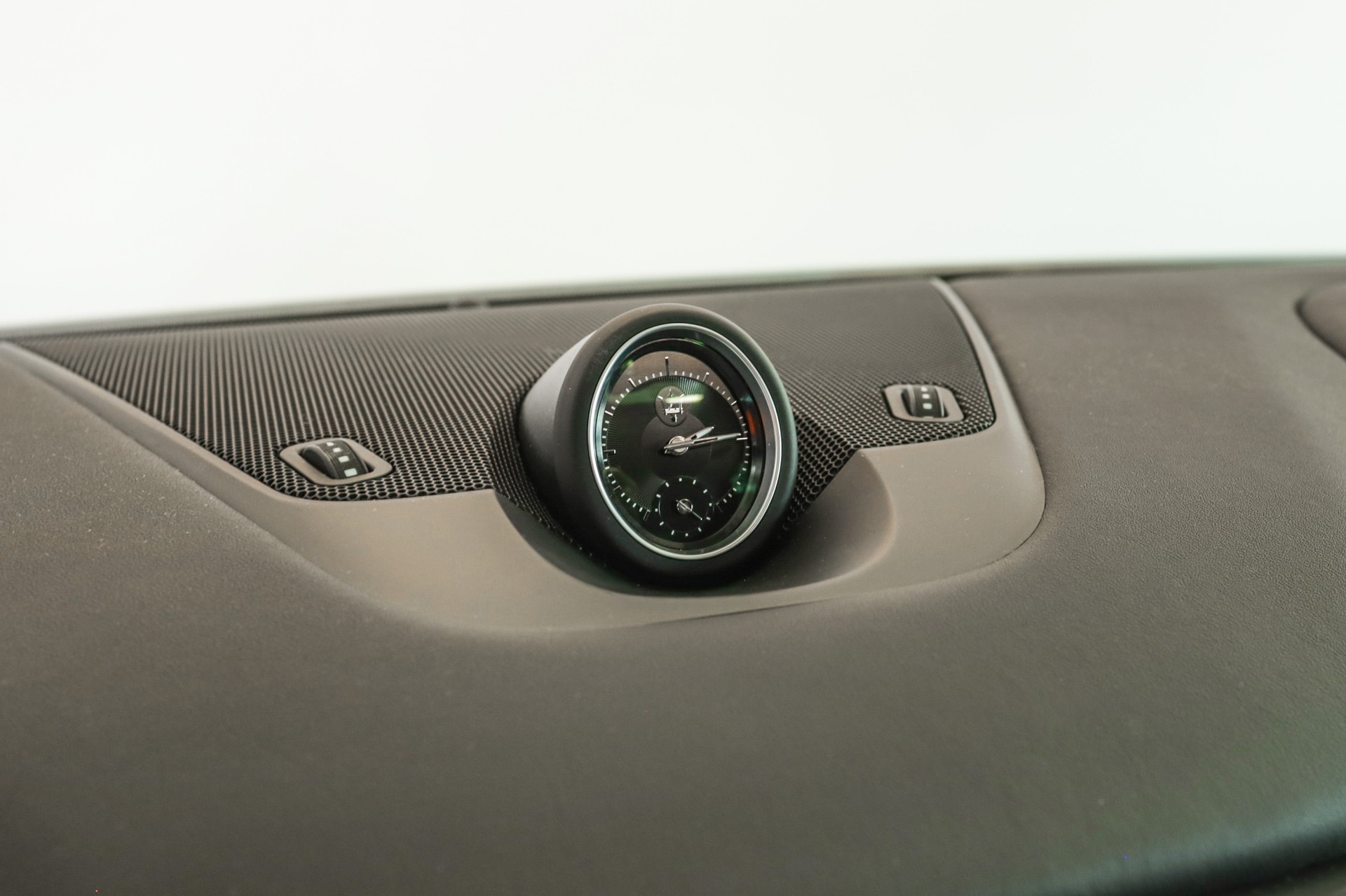 MASERATI Levante 3.8 V8 Trofeo Q4 Automatica-image-21