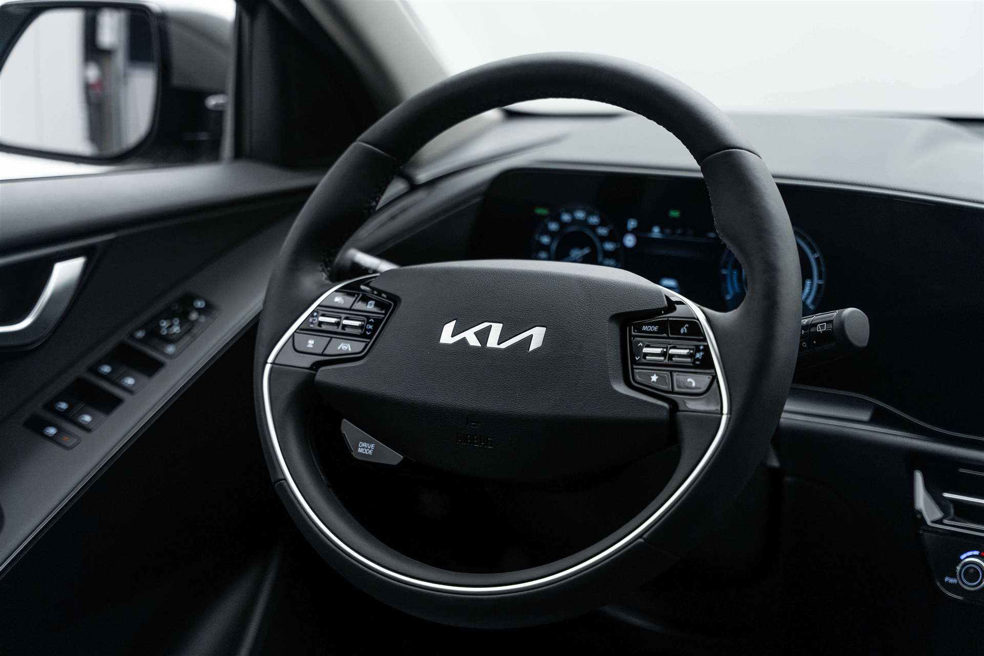 KIA Niro EV 64,8 kWh Light Advanced 204PS Automat-image-5