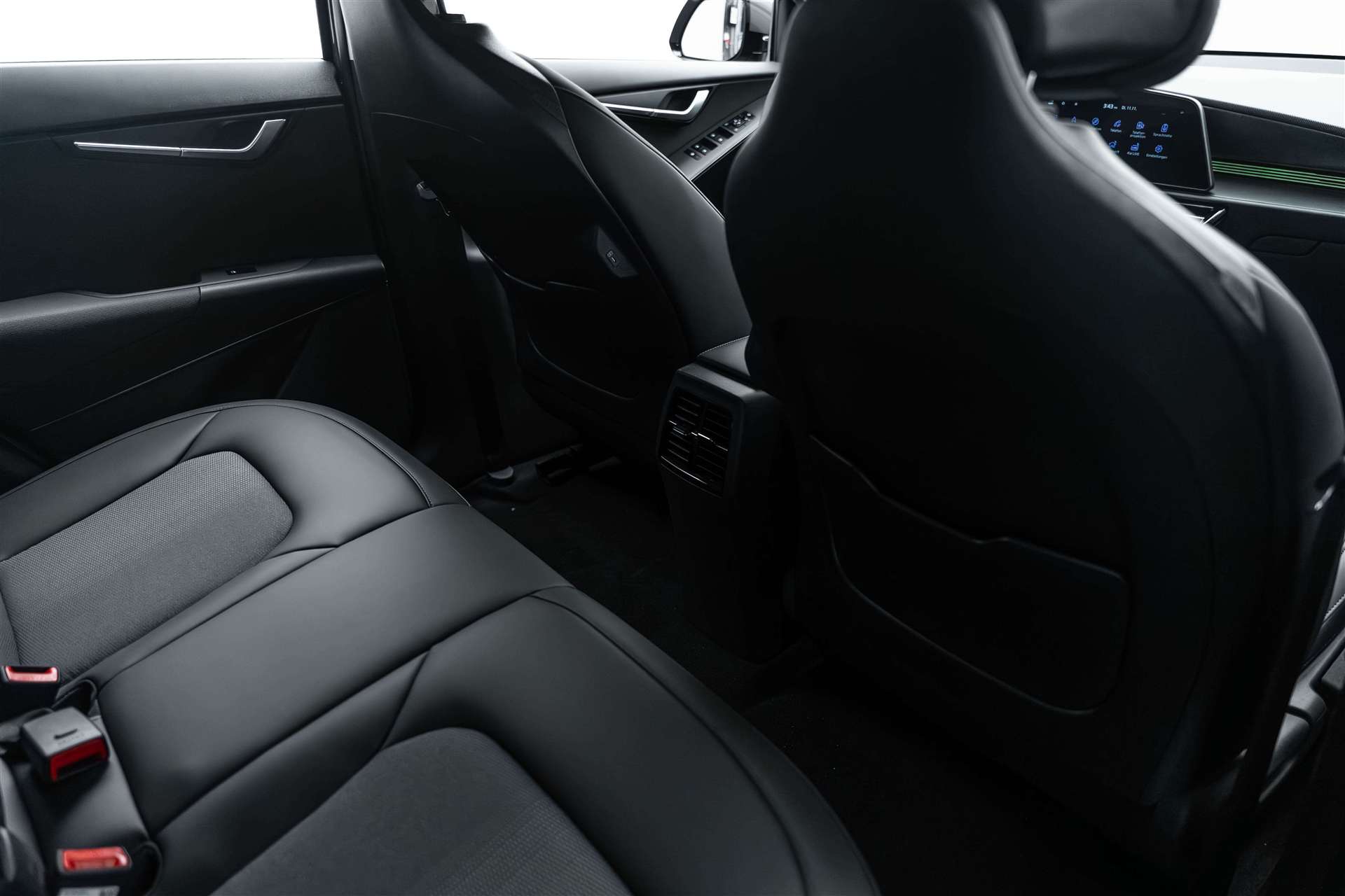 KIA Niro EV 64,8 kWh Light Advanced 204PS Automat-image-9