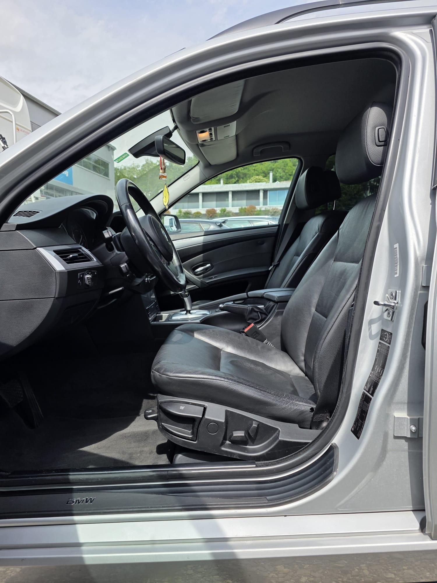 BMW 525d Touring Steptronic-image-8