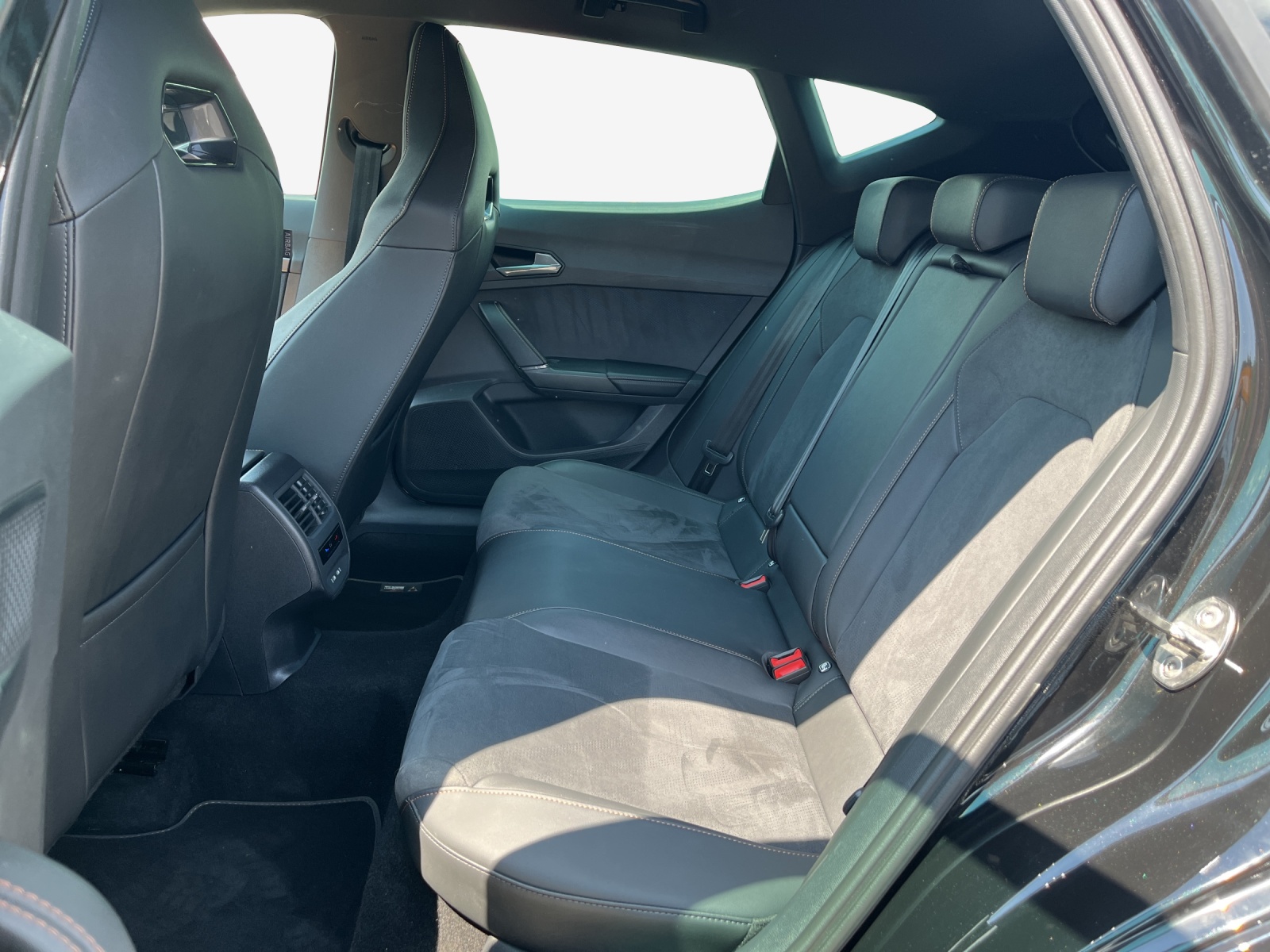 CUPRA Formentor 1.5 e-HYBRID pHEV VZ DSG-image-11