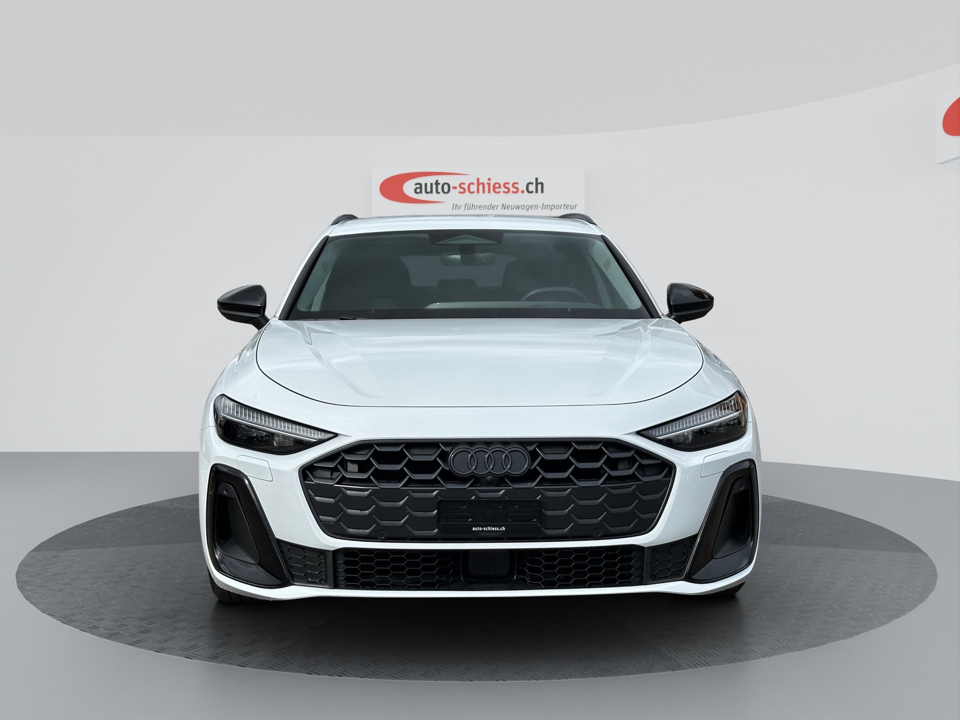 AUDI A5 Avant TFSI quattro S-Line Schwarz Optik S tronic-image-1