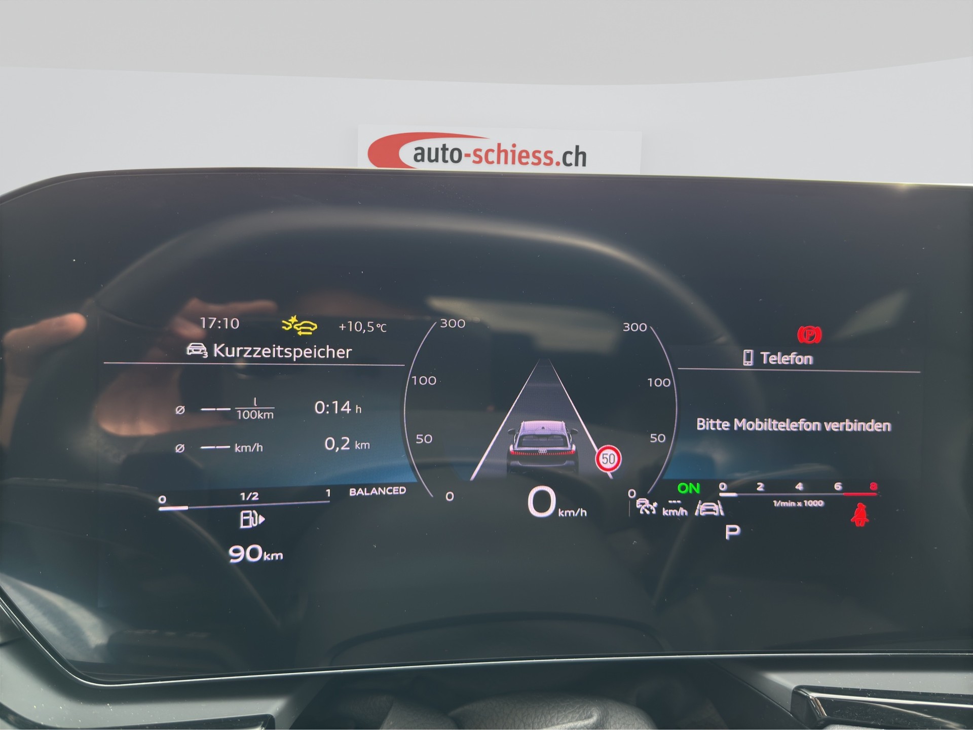AUDI A5 Avant TFSI quattro S-Line Schwarz Optik S tronic-image-11