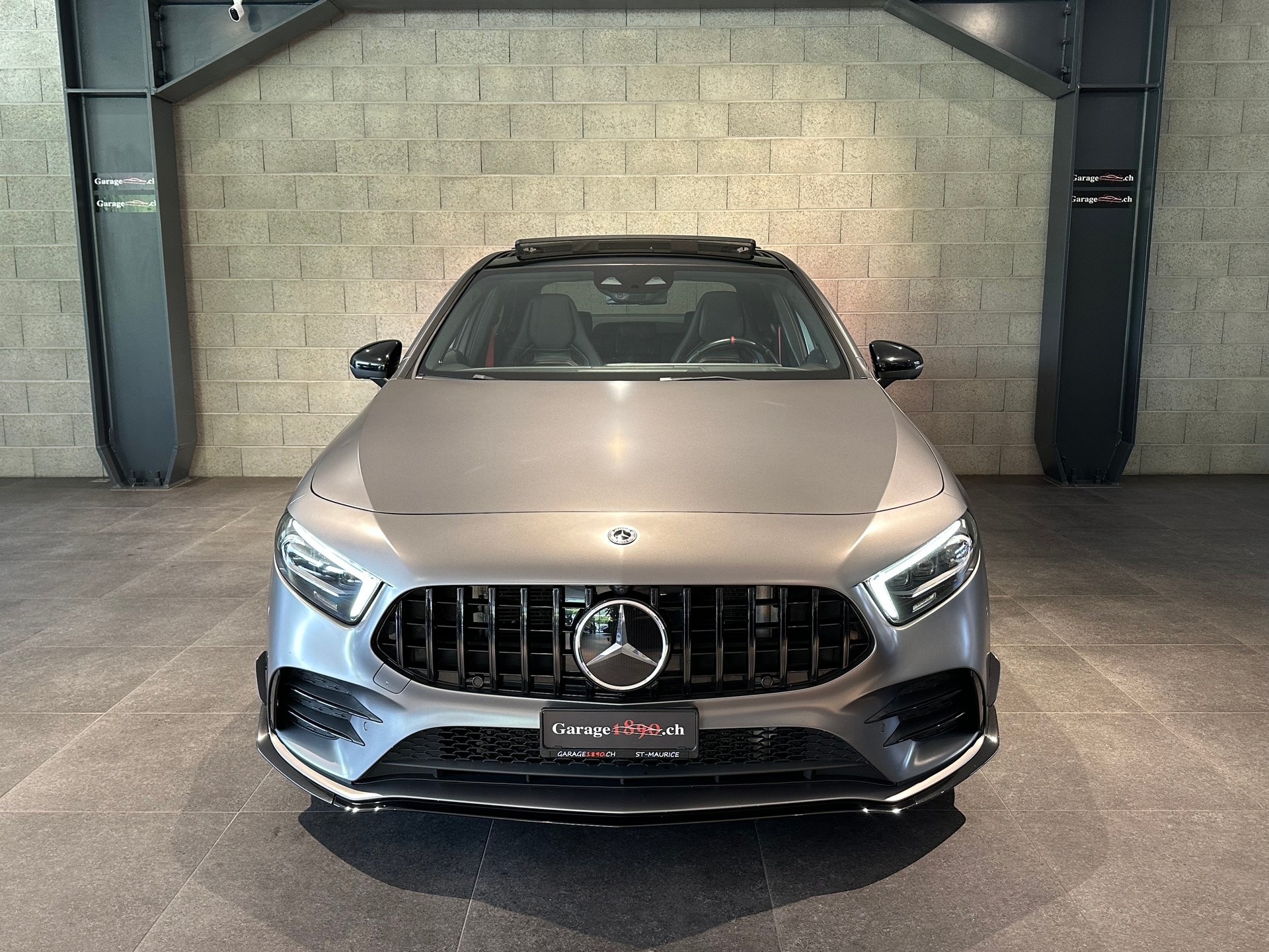 MERCEDES-BENZ A 35 AMG 4Matic-image-2
