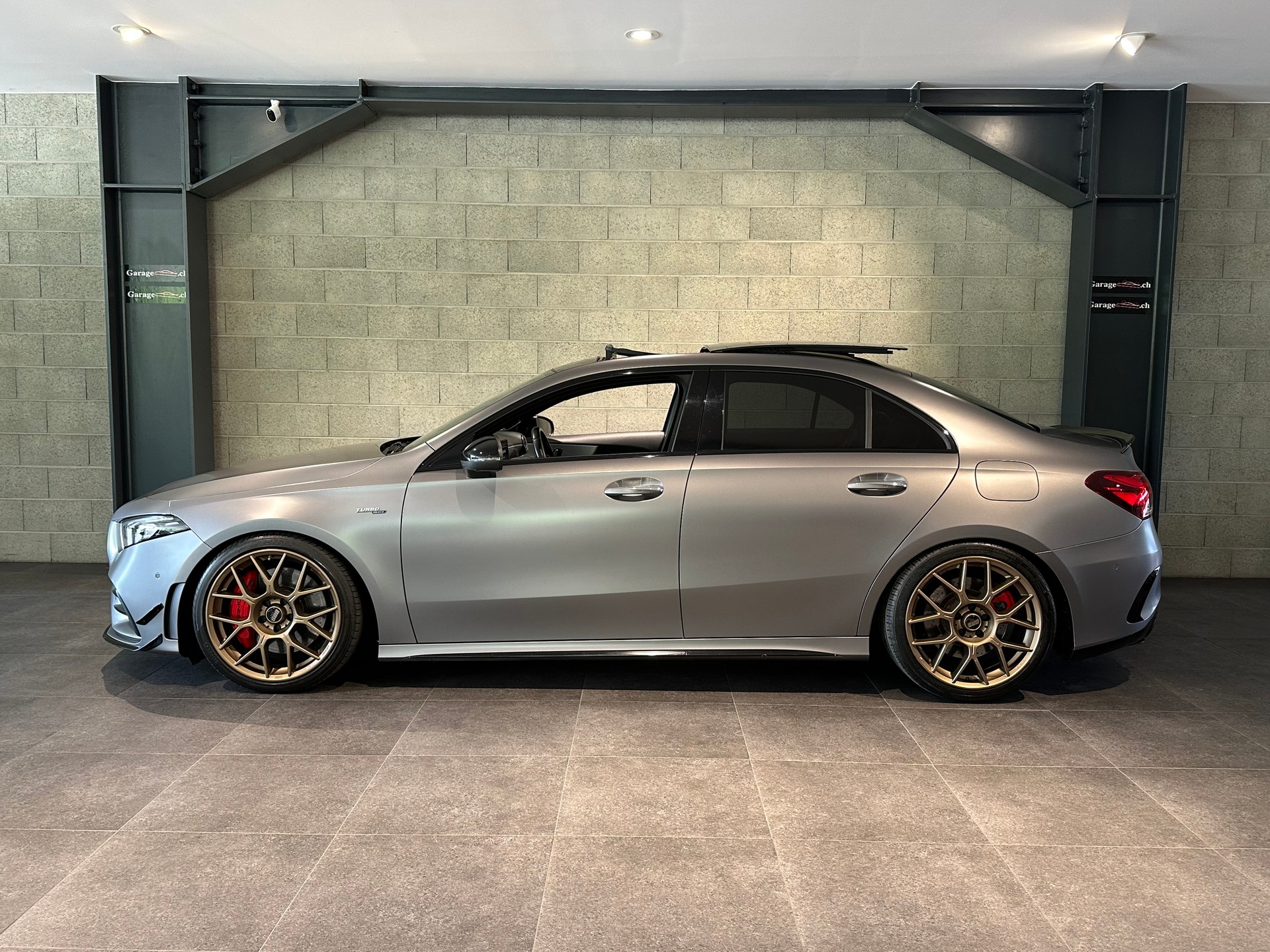 MERCEDES-BENZ A 35 AMG 4Matic