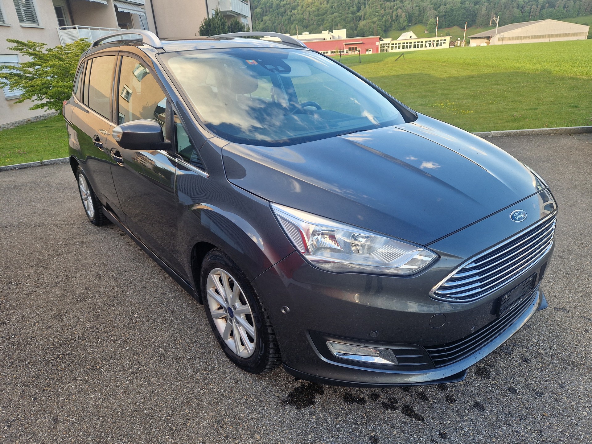 FORD GrC-Max 2.0 TDCi Trend-image-1