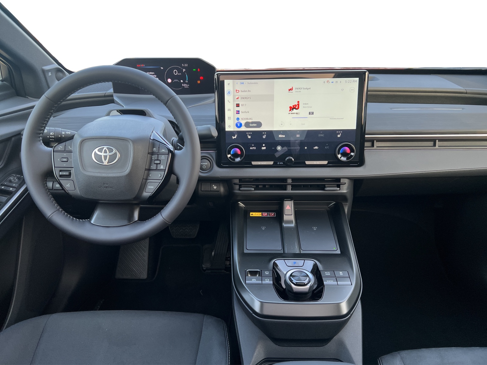 TOYOTA C-HR+ Premium AWD-image-5