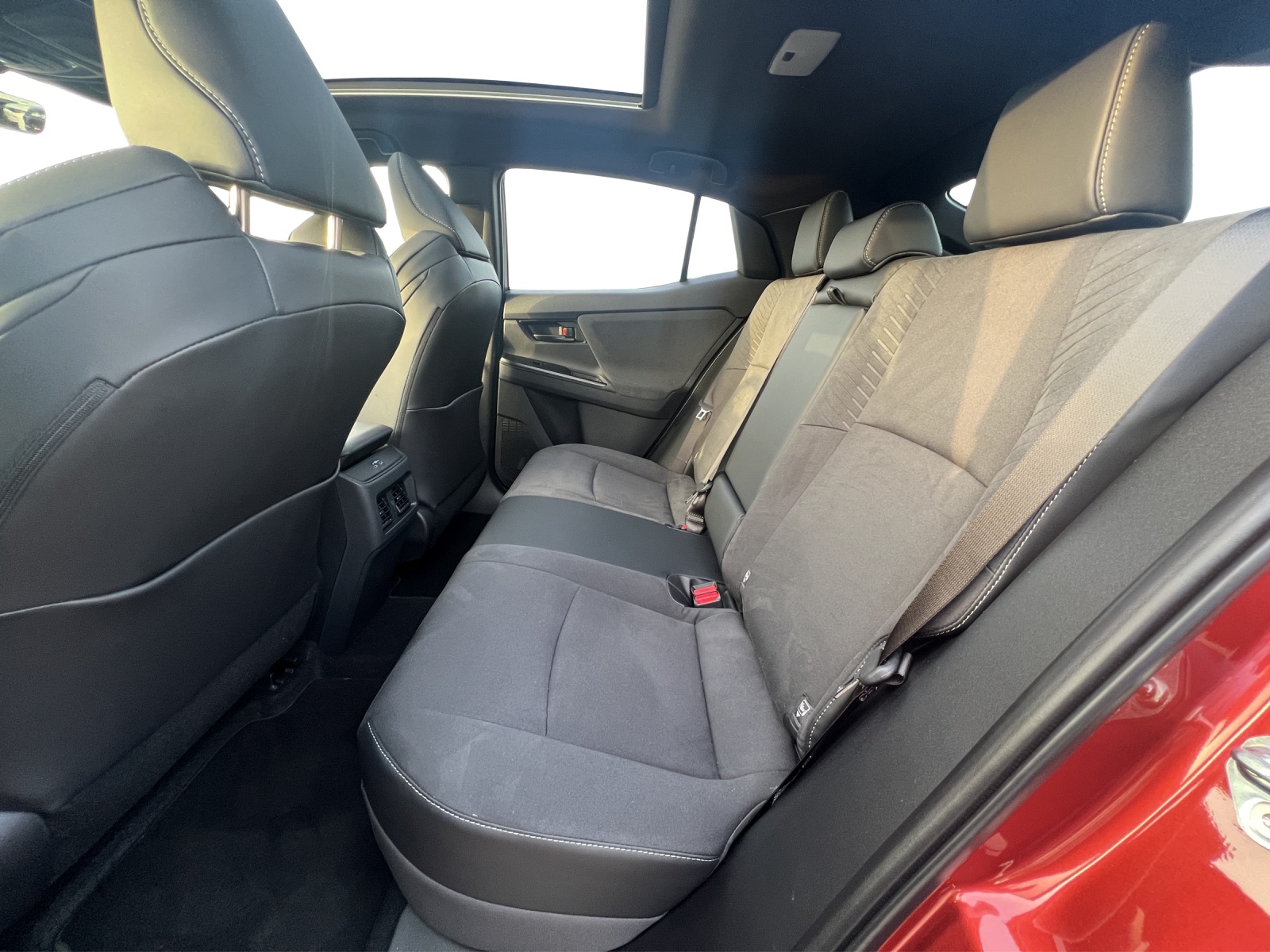 TOYOTA C-HR+ Premium AWD-image-9