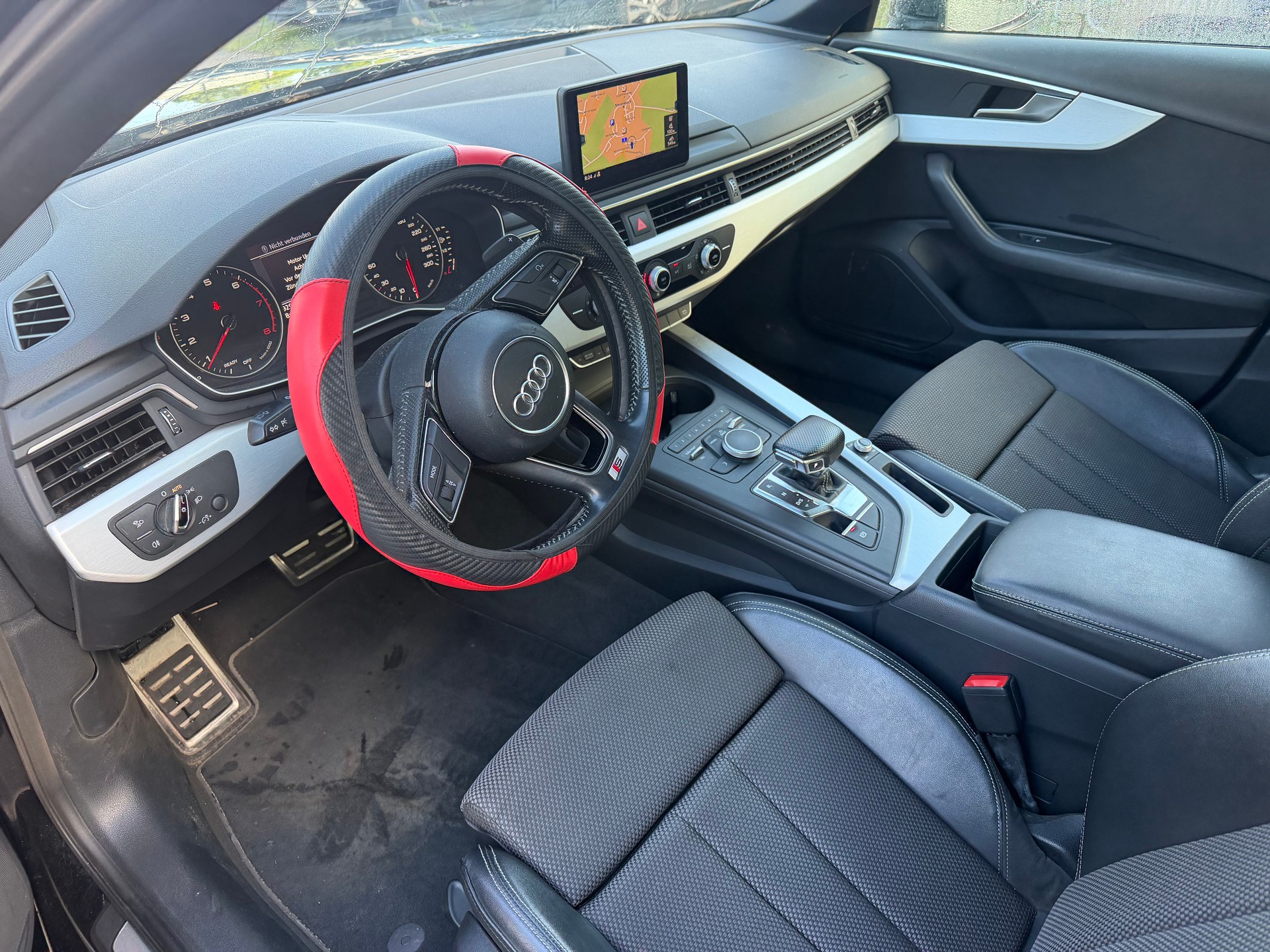 AUDI A4 Avant 2.0 TFSI Sport S-tronic-image-12