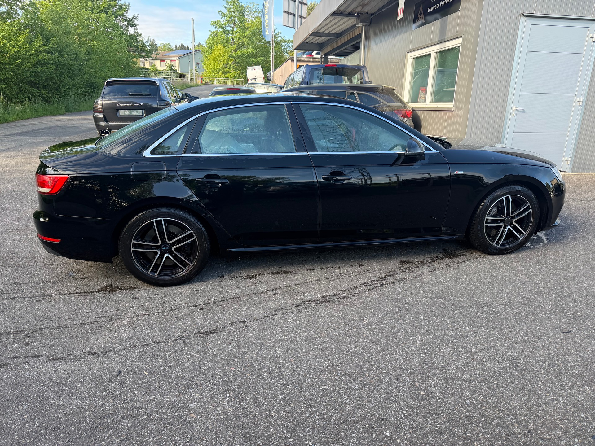 AUDI A4 Avant 2.0 TFSI Sport S-tronic-image-2