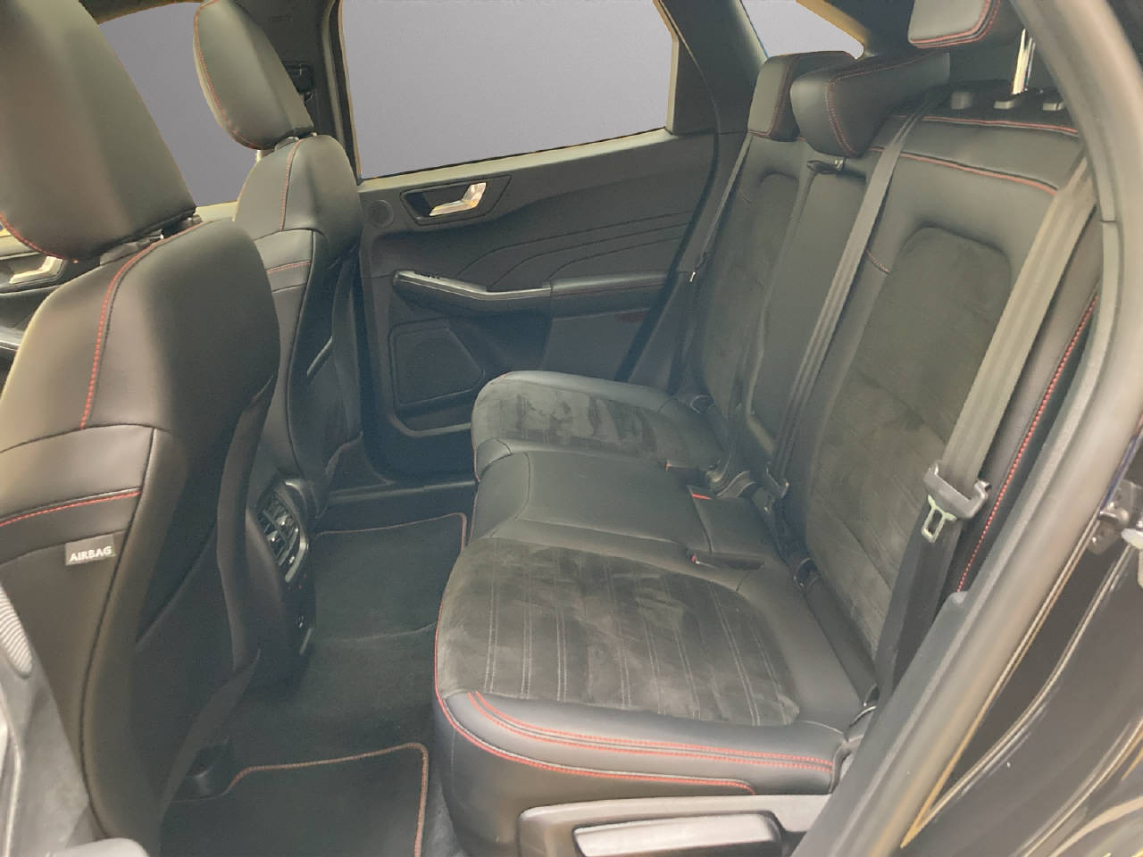 FORD Kuga 2.5 FHEV ST-Line X 4x4-image-5