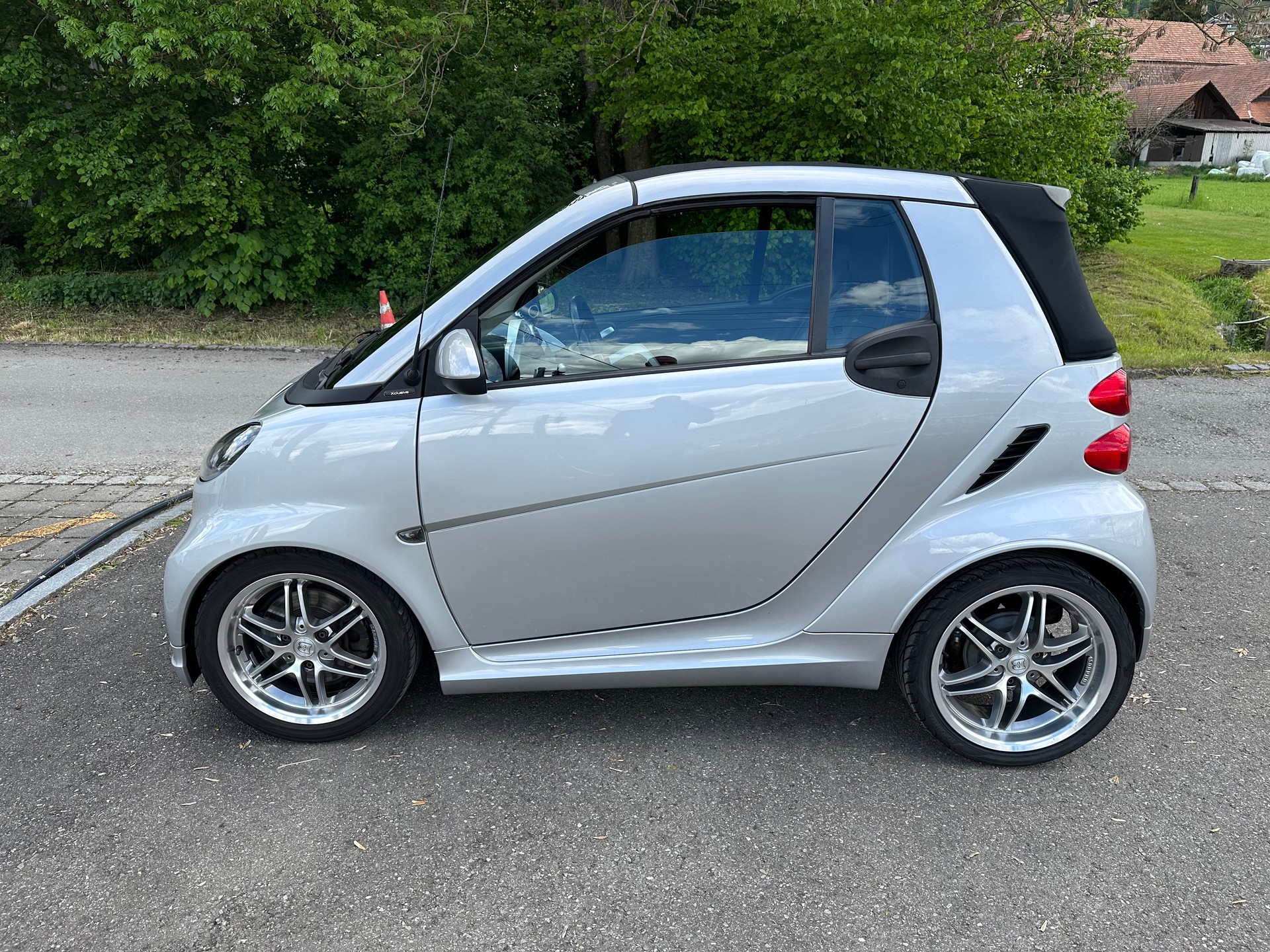 SMART fortwo Brabus Xclusive softouch Frisch ab MFK und Service-image-4