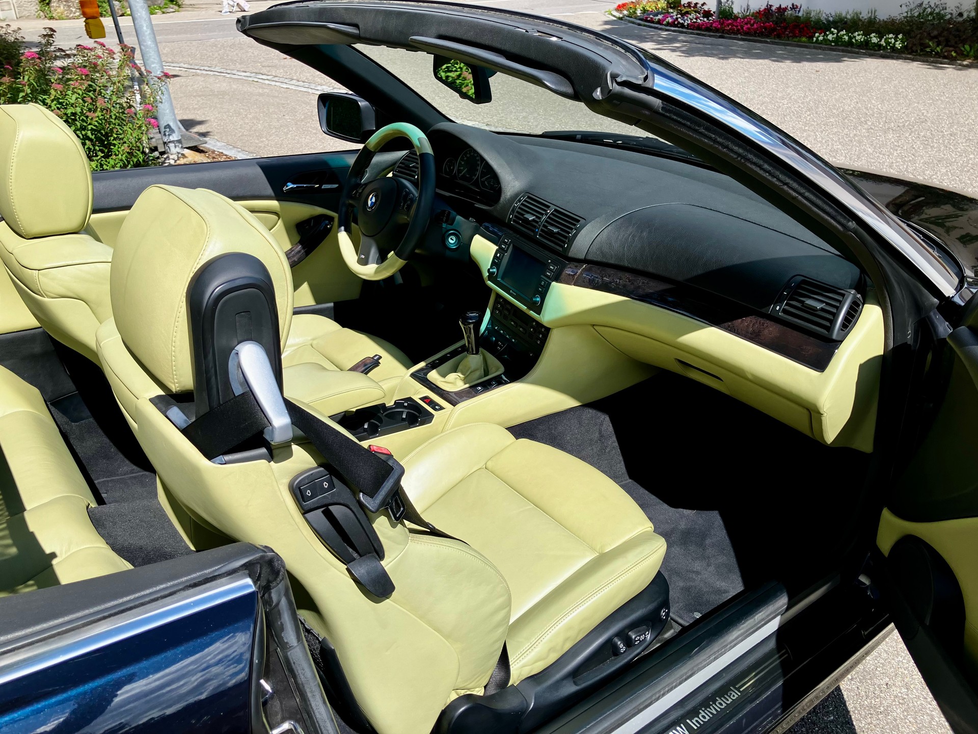 BMW 330ci Cabrio Individual + ALPINA-image-9