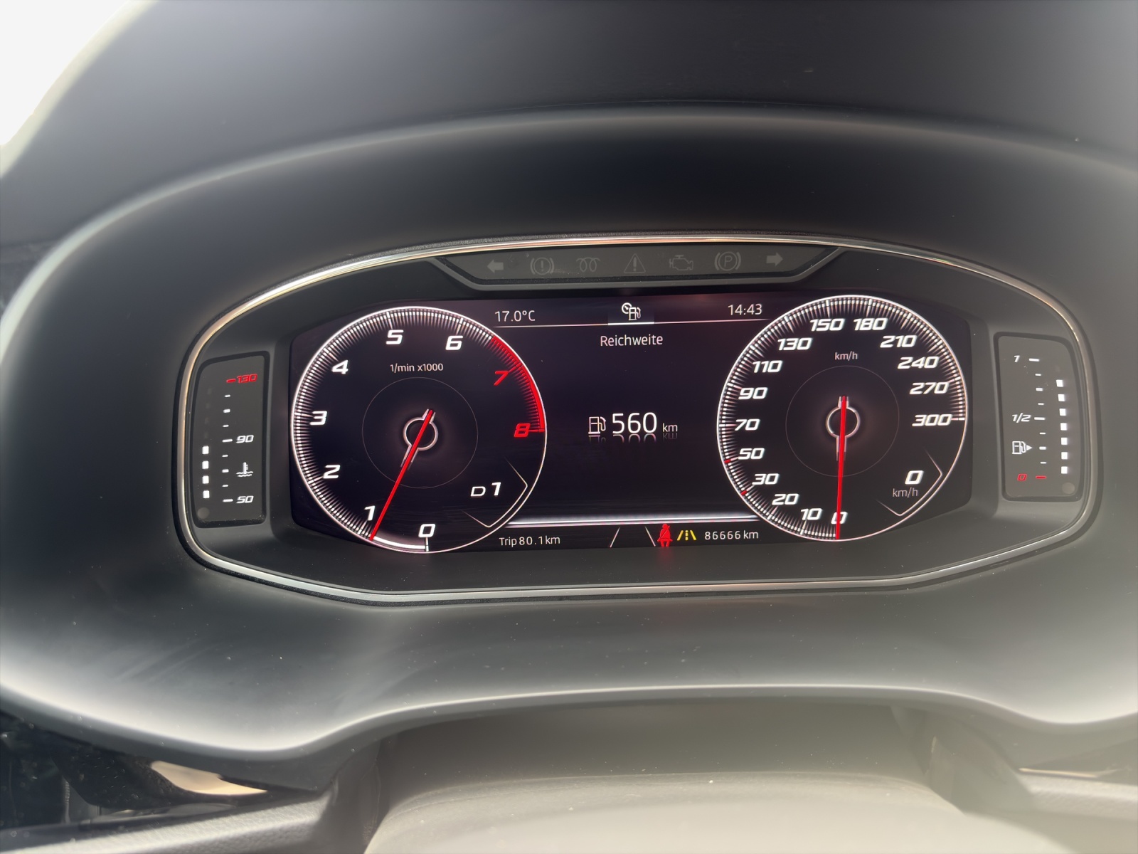 SEAT Leon ST 2.0 TSI Swiss Cupra 300 4 Drive DSG-image-15