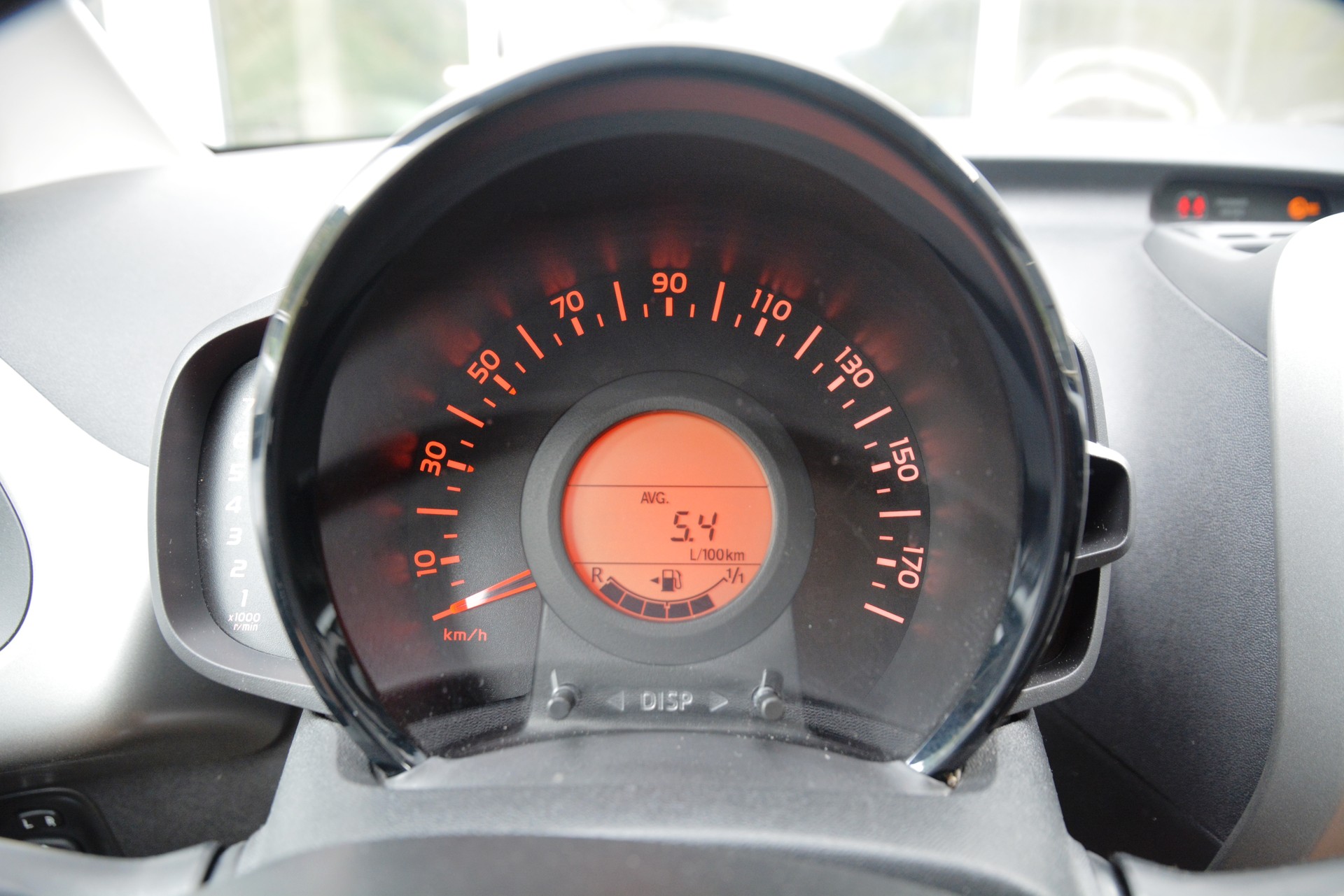 TOYOTA Aygo 1.2 VVT-i x-play-image-5