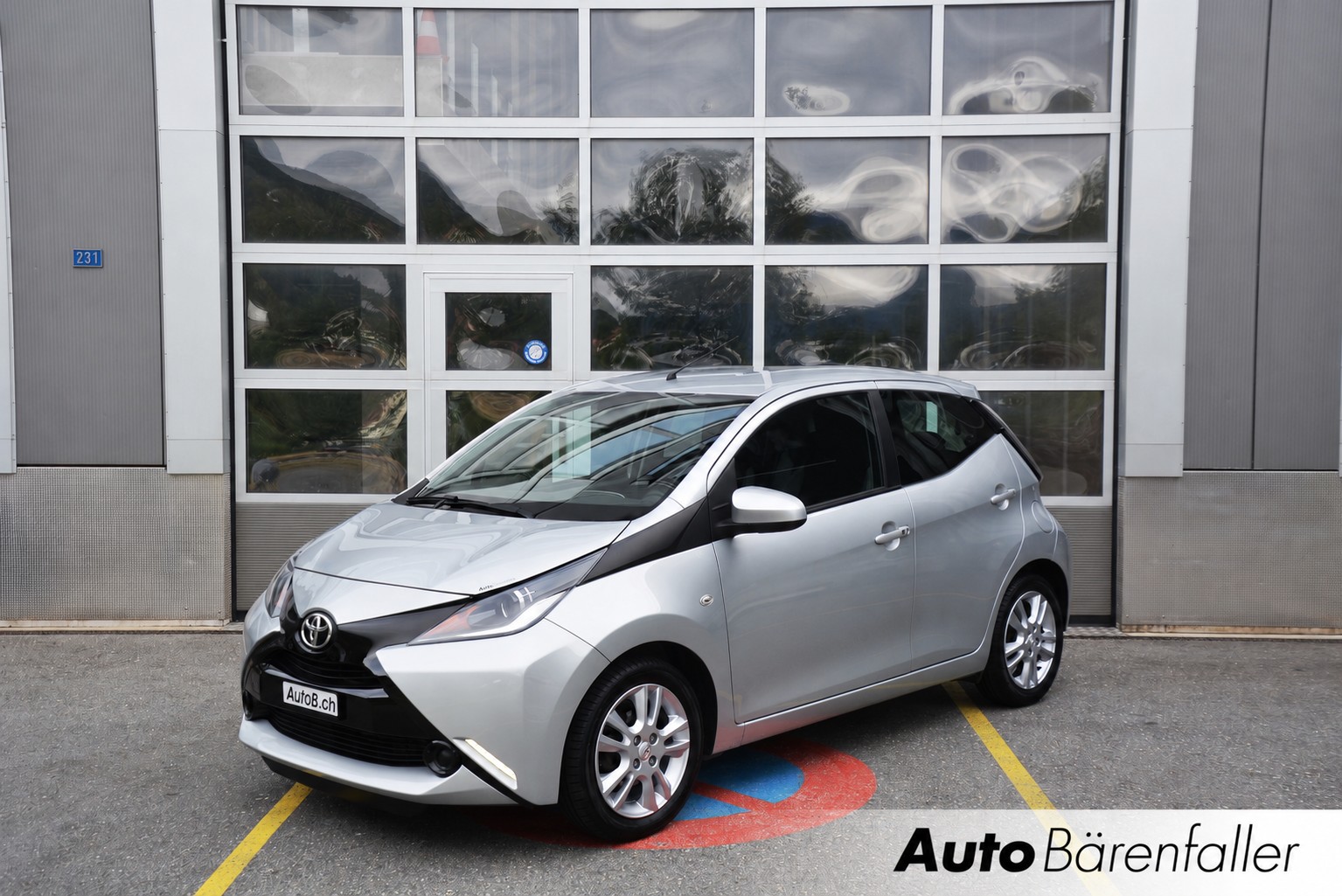 TOYOTA Aygo 1.2 VVT-i x-play