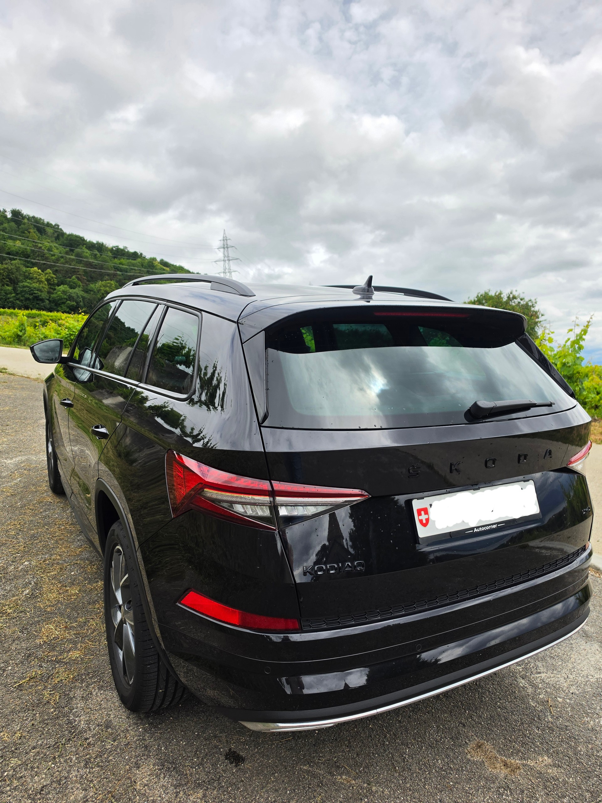 SKODA 2.0 TSI Sportline DSG-image-2