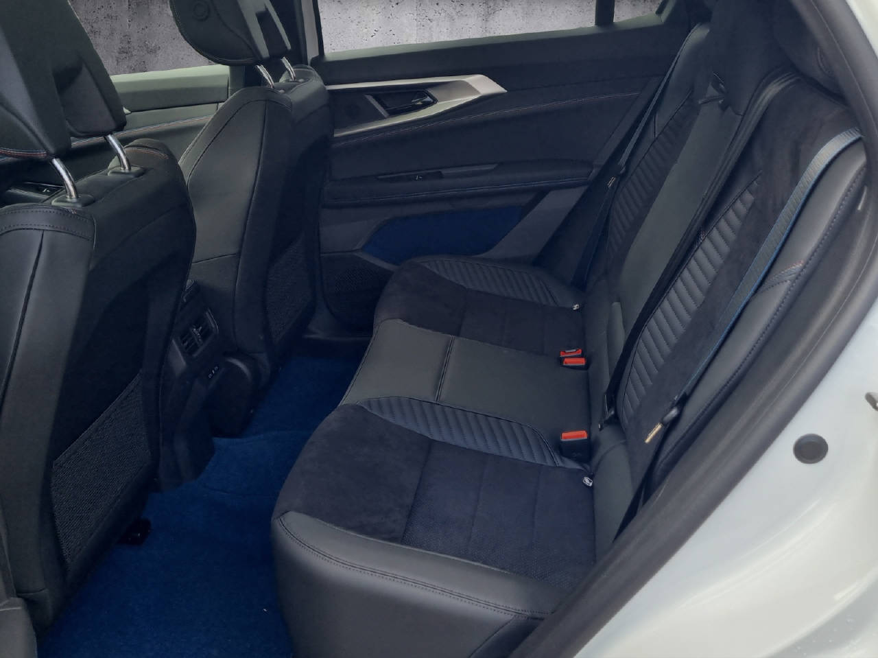RENAULT Rafale Atelier Alpine hyper hybrid E-Tech 4x4-image-7