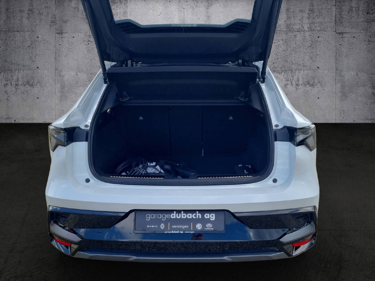 RENAULT Rafale Atelier Alpine hyper hybrid E-Tech 4x4-image-8