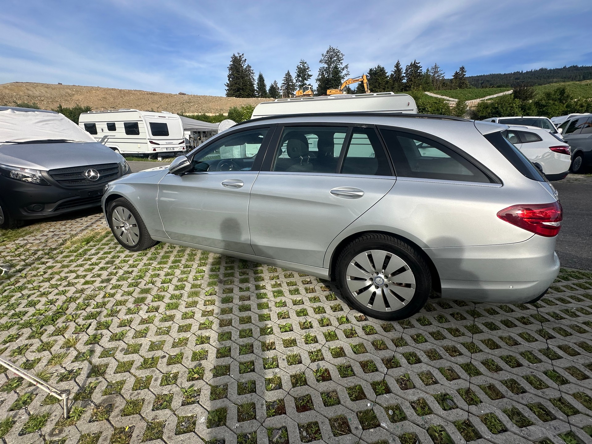 MERCEDES-BENZ C 220 d AMG Line Coupé 9G-Tronic-image-9