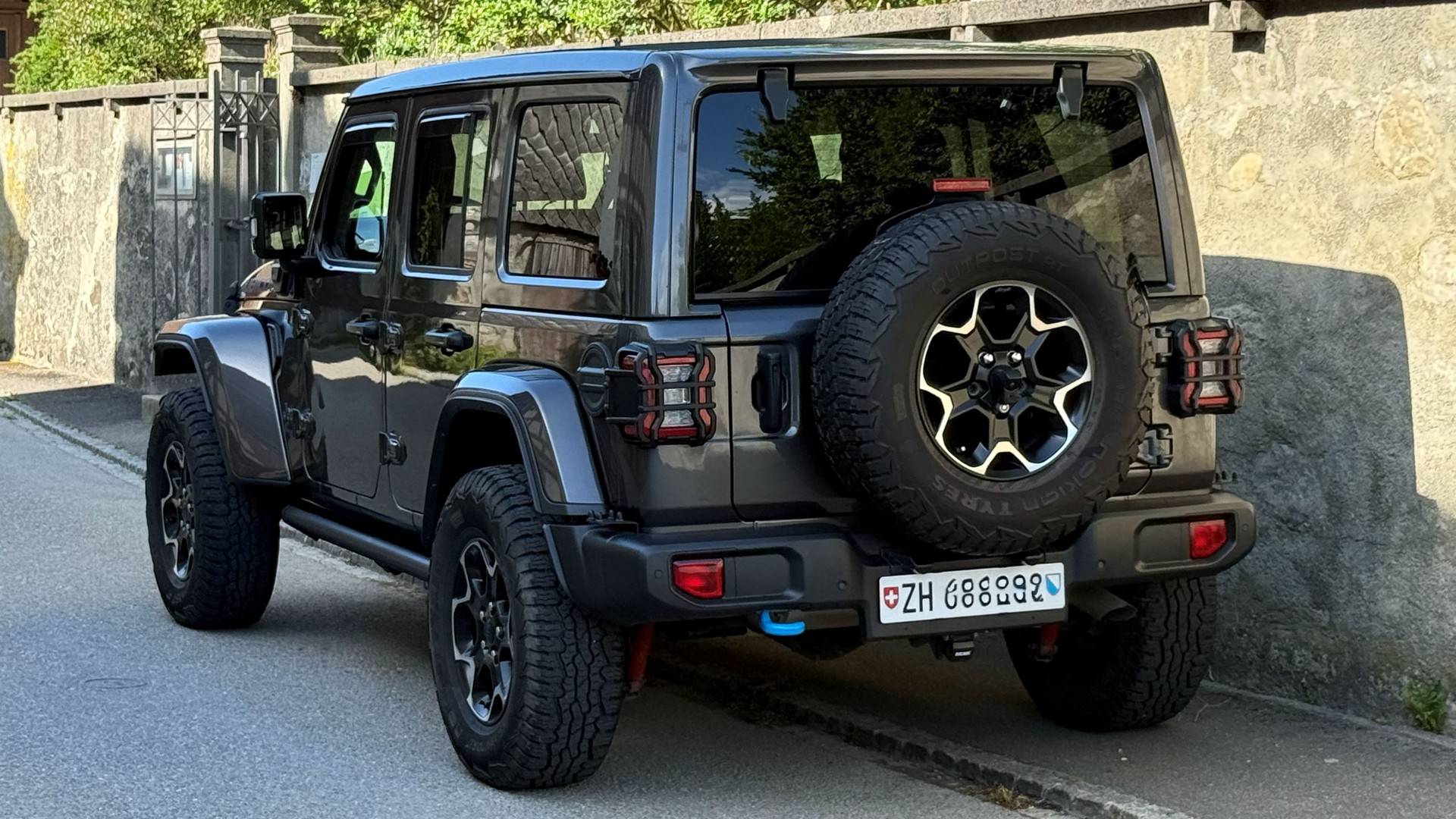 JEEP 2.0 Turbo Rubicon Unlimited 4xe-image-2