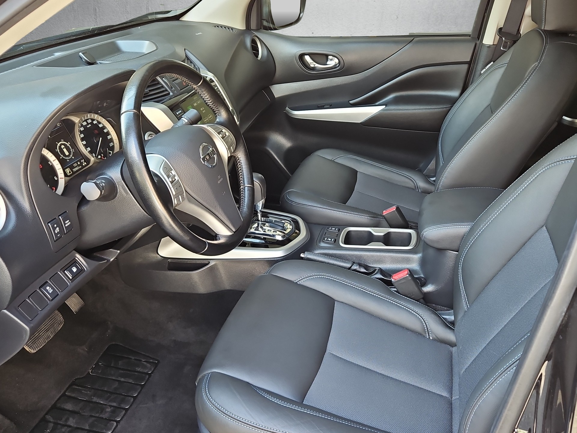 NISSAN Navara DC N-Guard 4WD-image-9