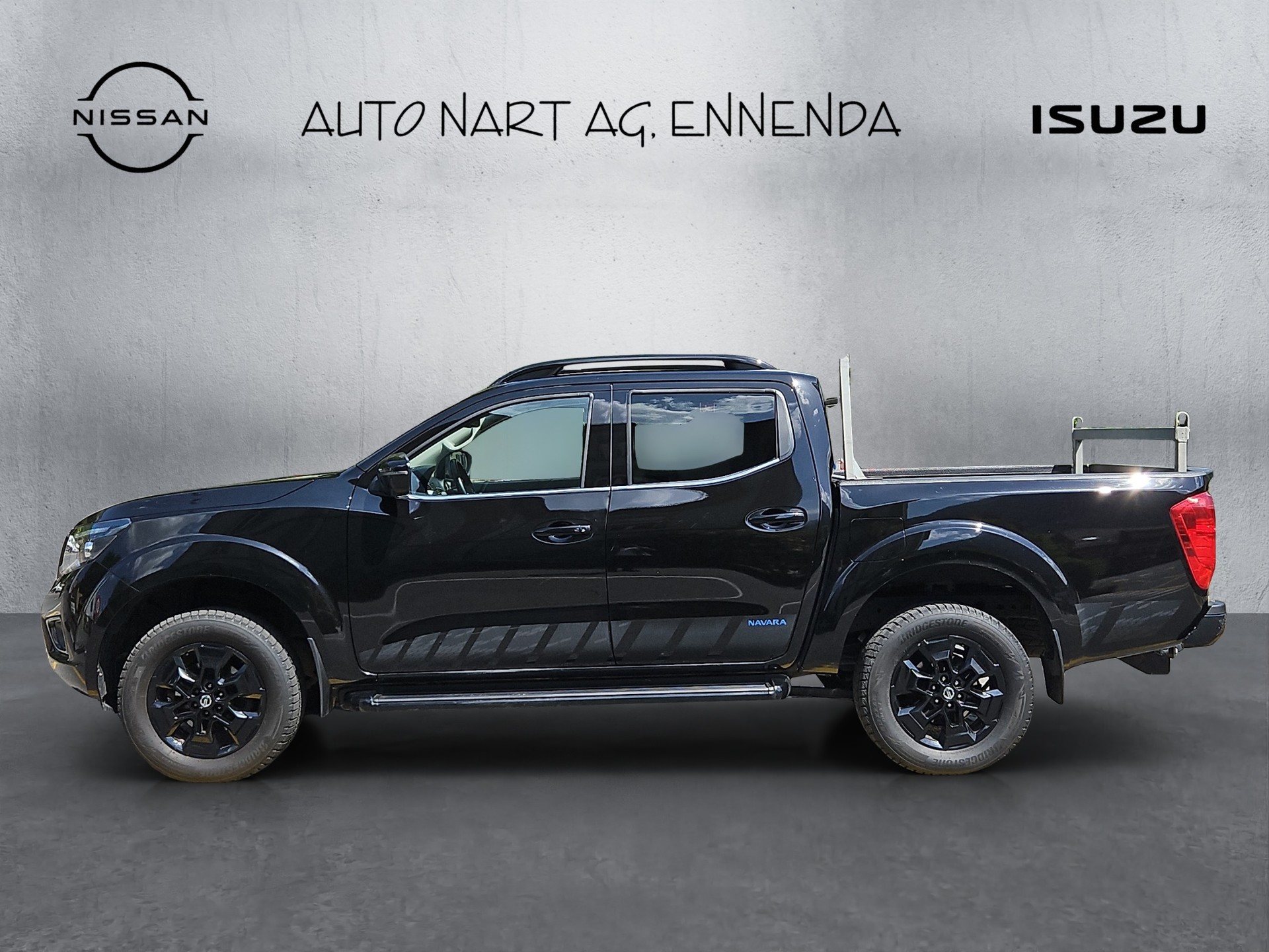 NISSAN Navara DC N-Guard 4WD-image-1