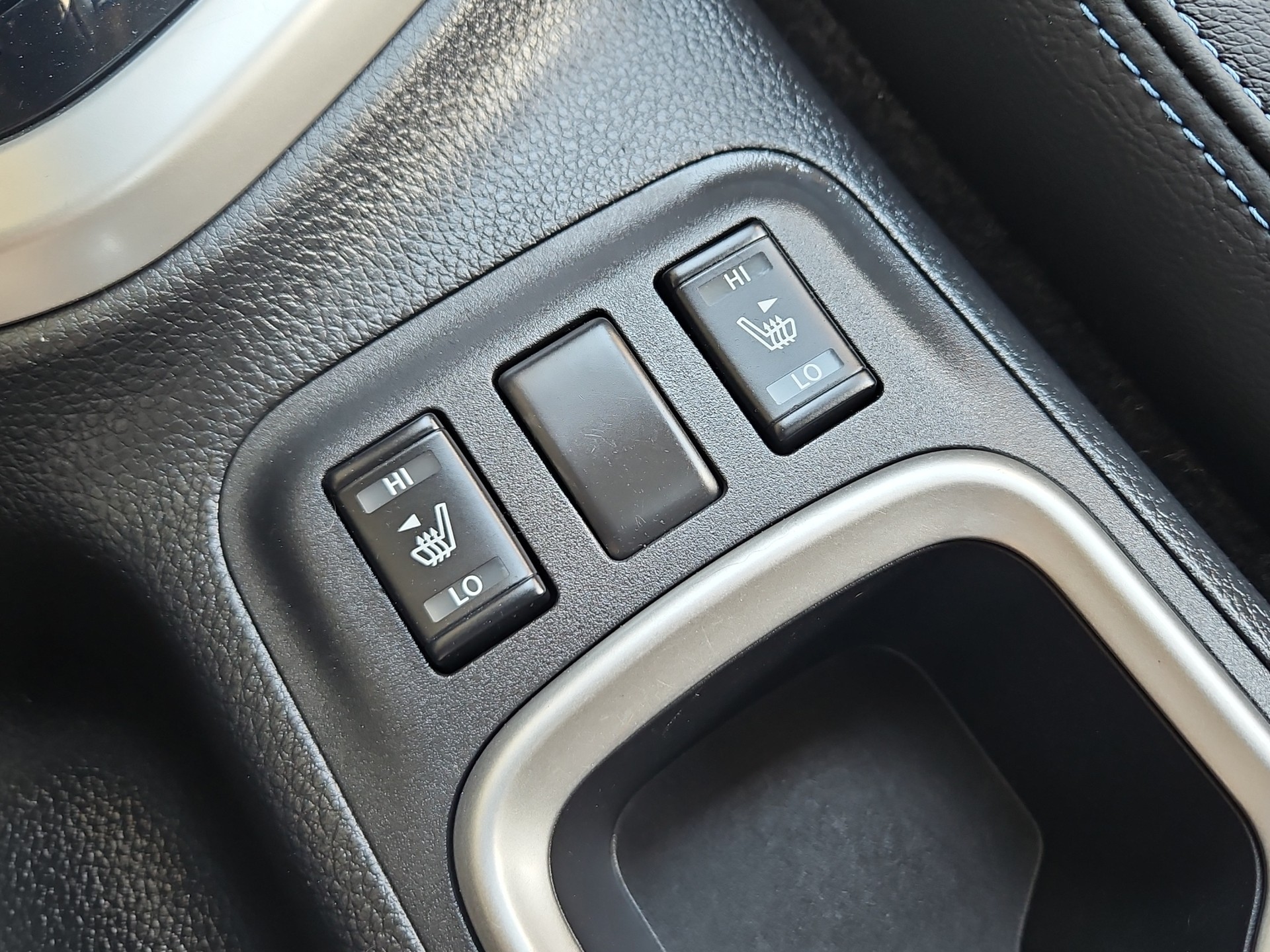 NISSAN Navara DC N-Guard 4WD-image-17