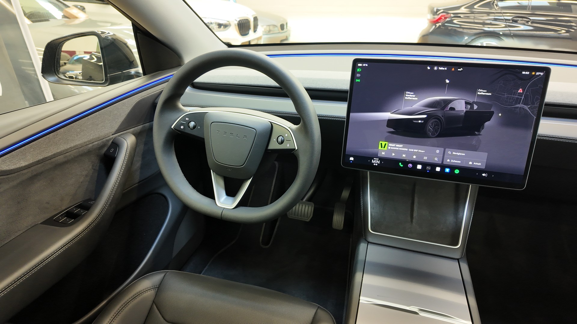 TESLA Model Y Long Range AWD-image-9