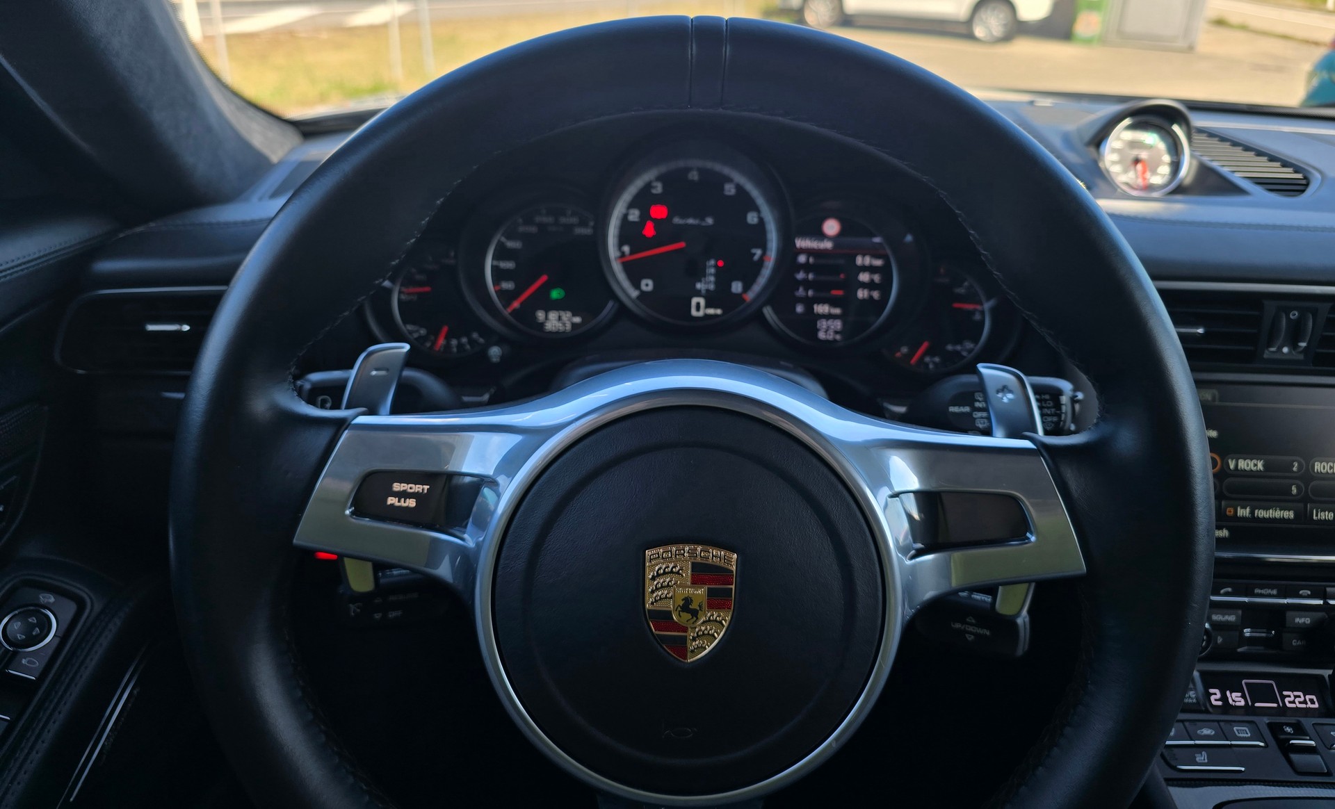 PORSCHE 911 Turbo S PDK-image-10