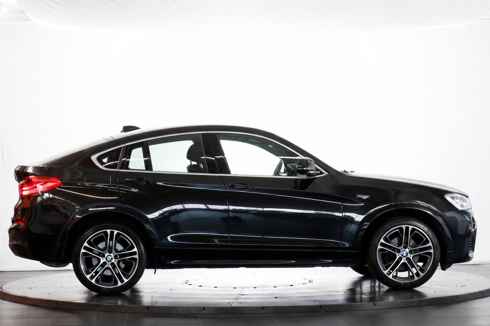BMW X4 xDrive 28i M Sport Steptronic-image-5