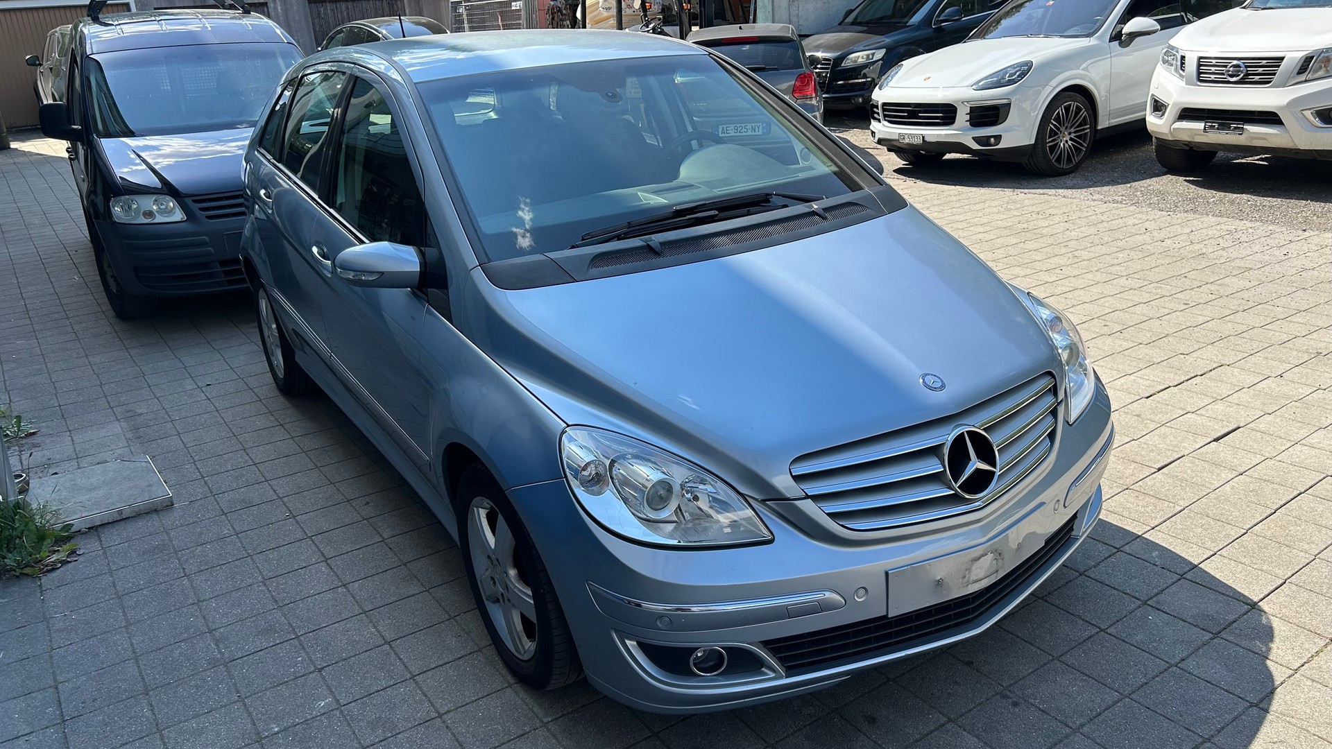 MERCEDES-BENZ B 200 T-image-3