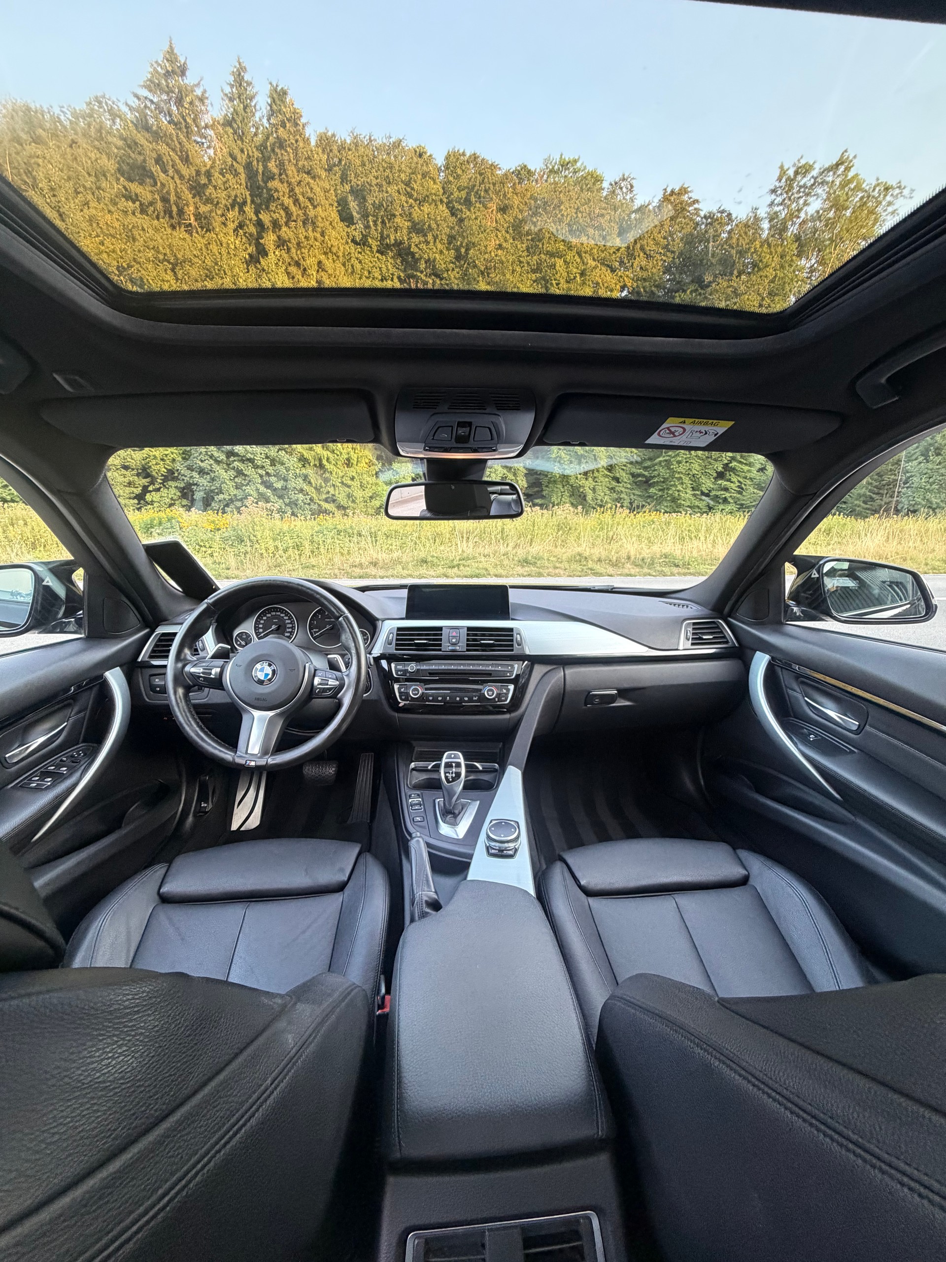 BMW 340i xDrive-image-5