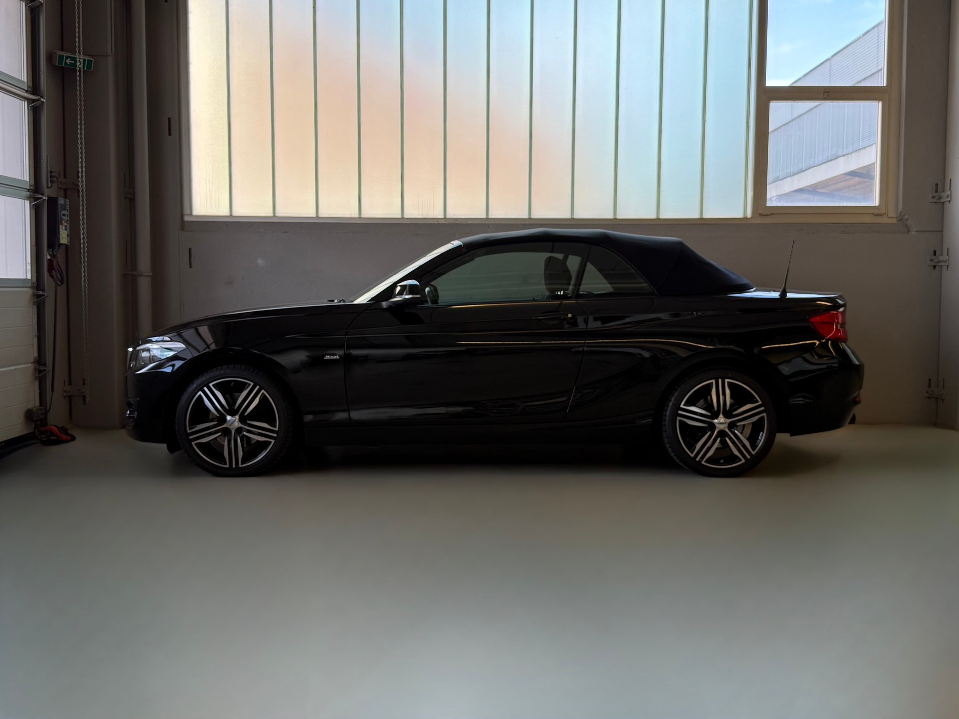BMW 220d Sport Line Steptronic-image-5