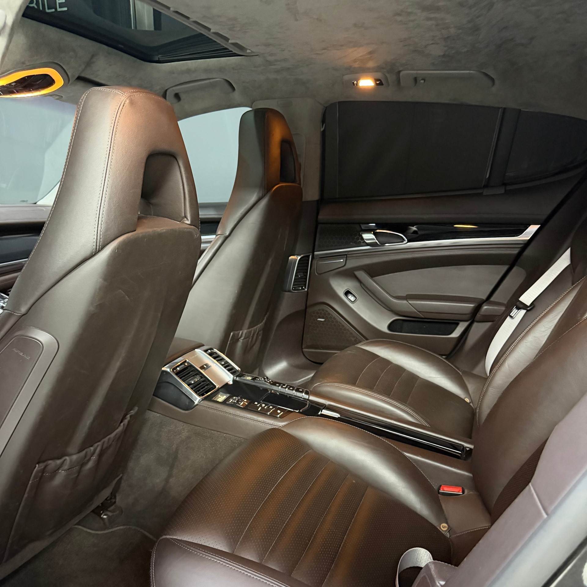 PORSCHE Panamera GTS 4.8 PDK-image-10