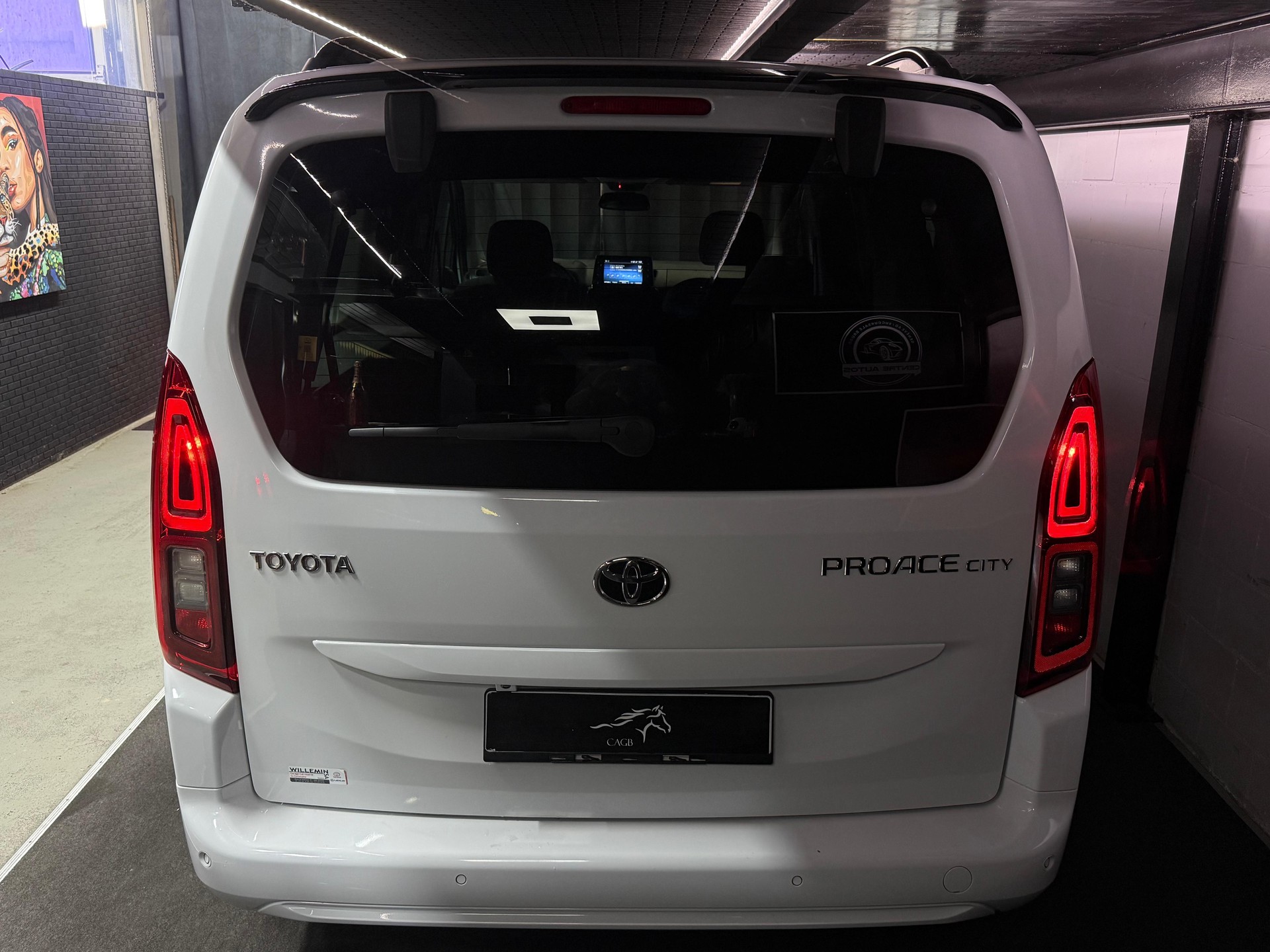 TOYOTA Proace City Verso 1.2 Style Long Automatik / Garantie Toyota 10 Jahre / 7 Plätze-image-3