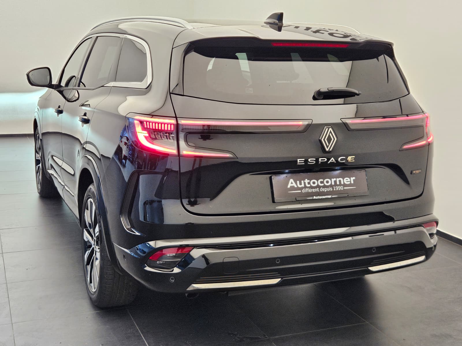 RENAULT Espace 1.2 E-Tech 200 Techno-image-8