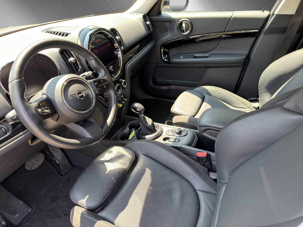 MINI Countryman F60 1.5i Cooper S E ALL4 **10 Jahre gratis Service**-image-8