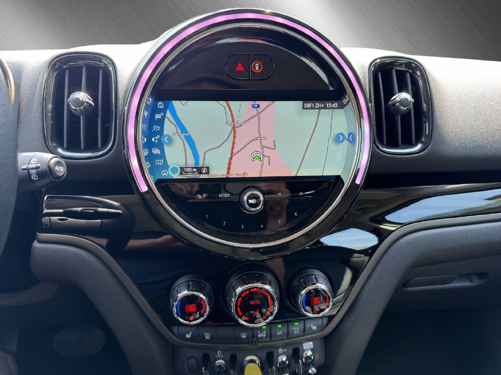 MINI Countryman F60 1.5i Cooper S E ALL4 **10 Jahre gratis Service**-image-13