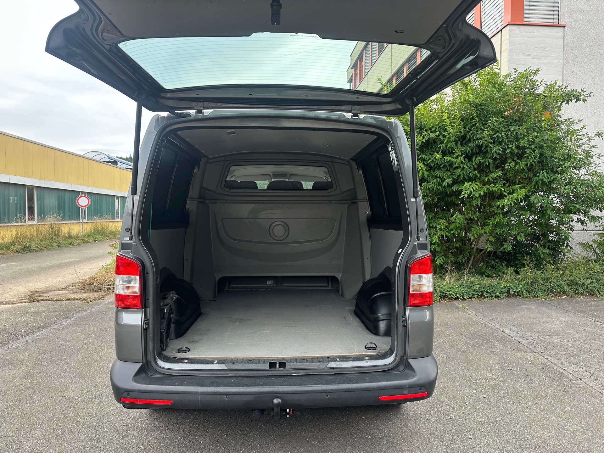 VW T5 2.0 TDI 4Motion-image-5