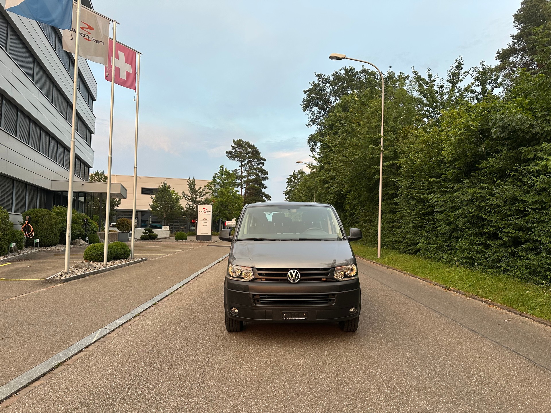 VW T5 2.0 TDI 4Motion-image-1